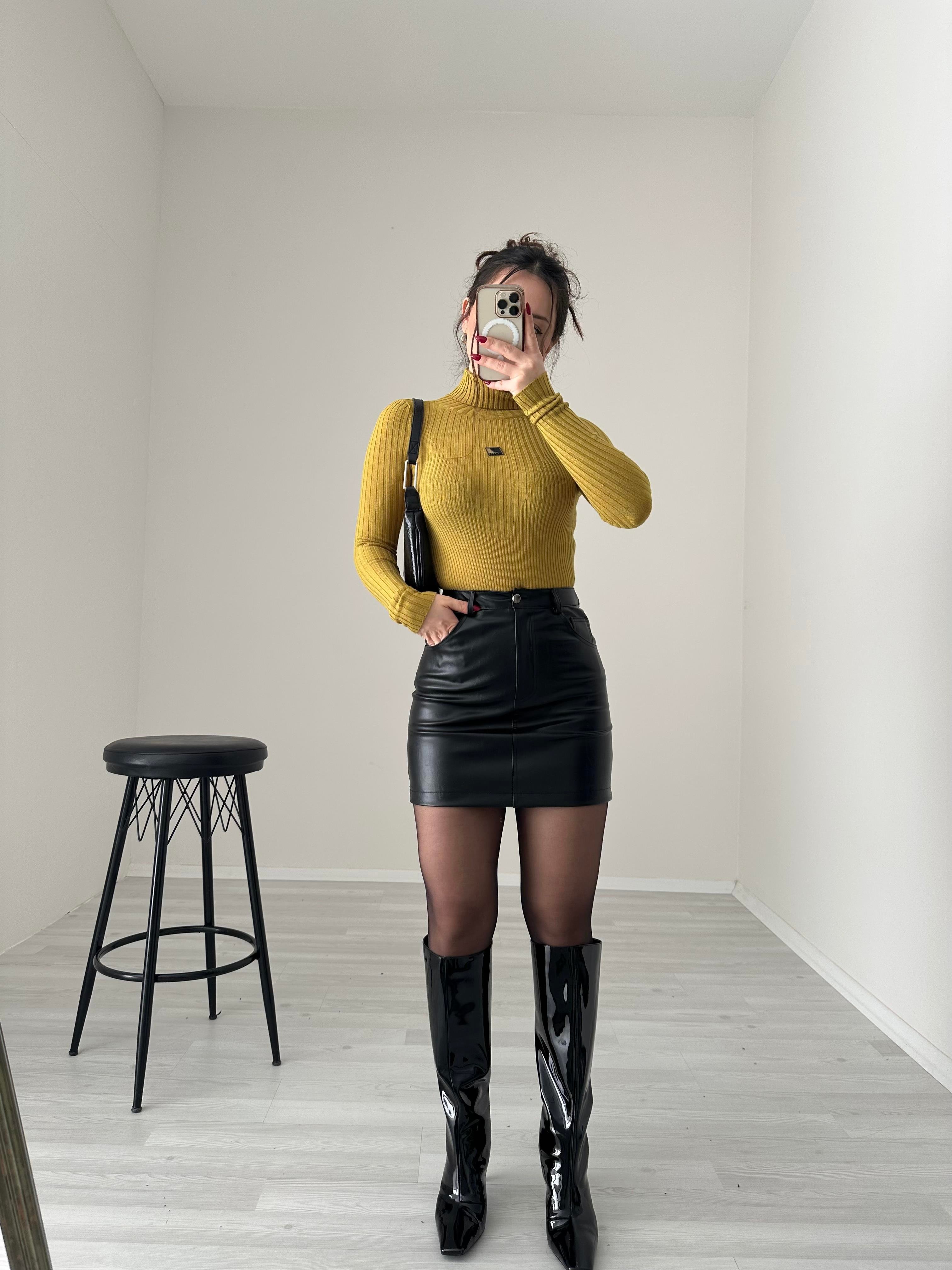 Premium Siyah Deri Mini Etek