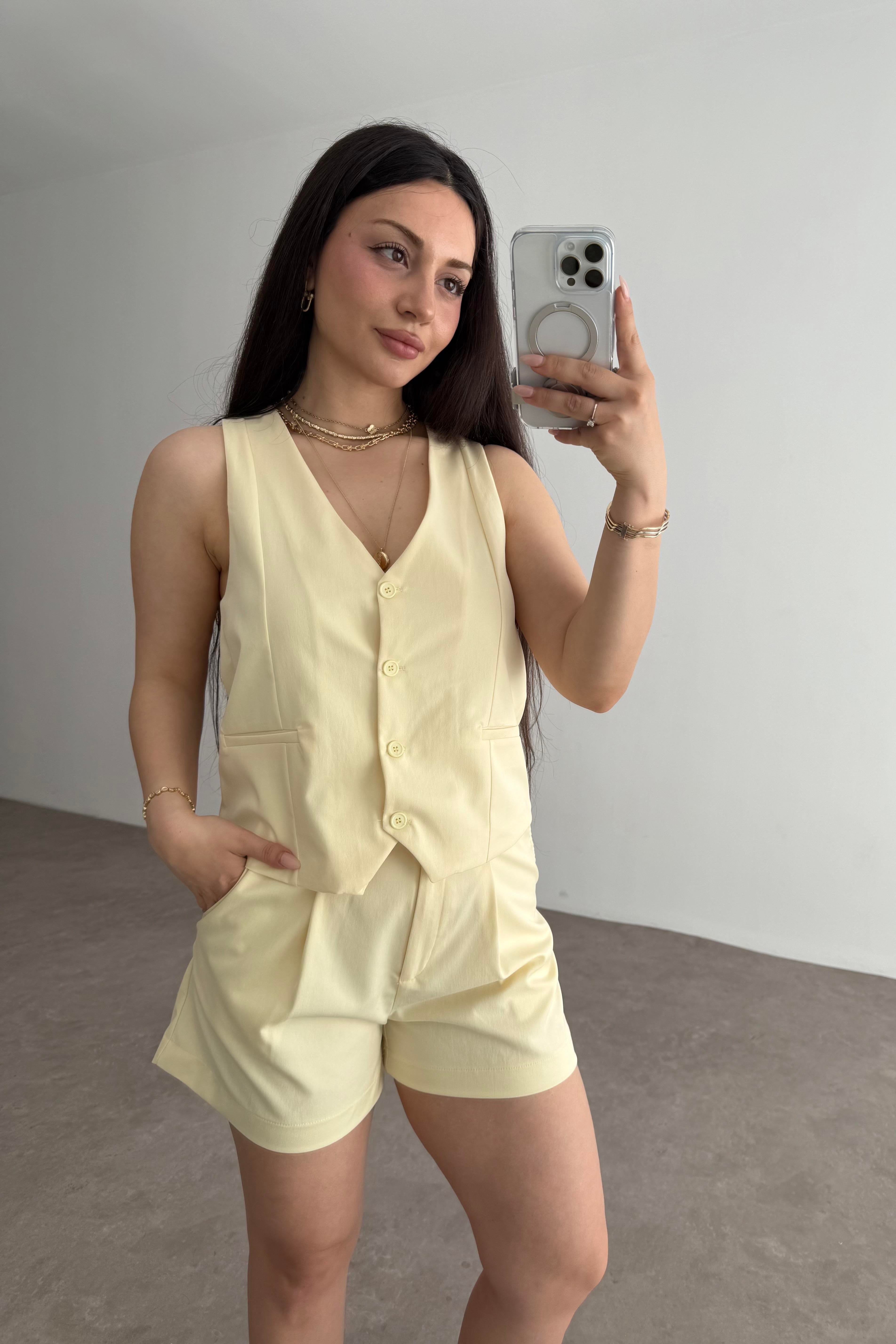 Premium Yelekli Şortlu Takım Sarı