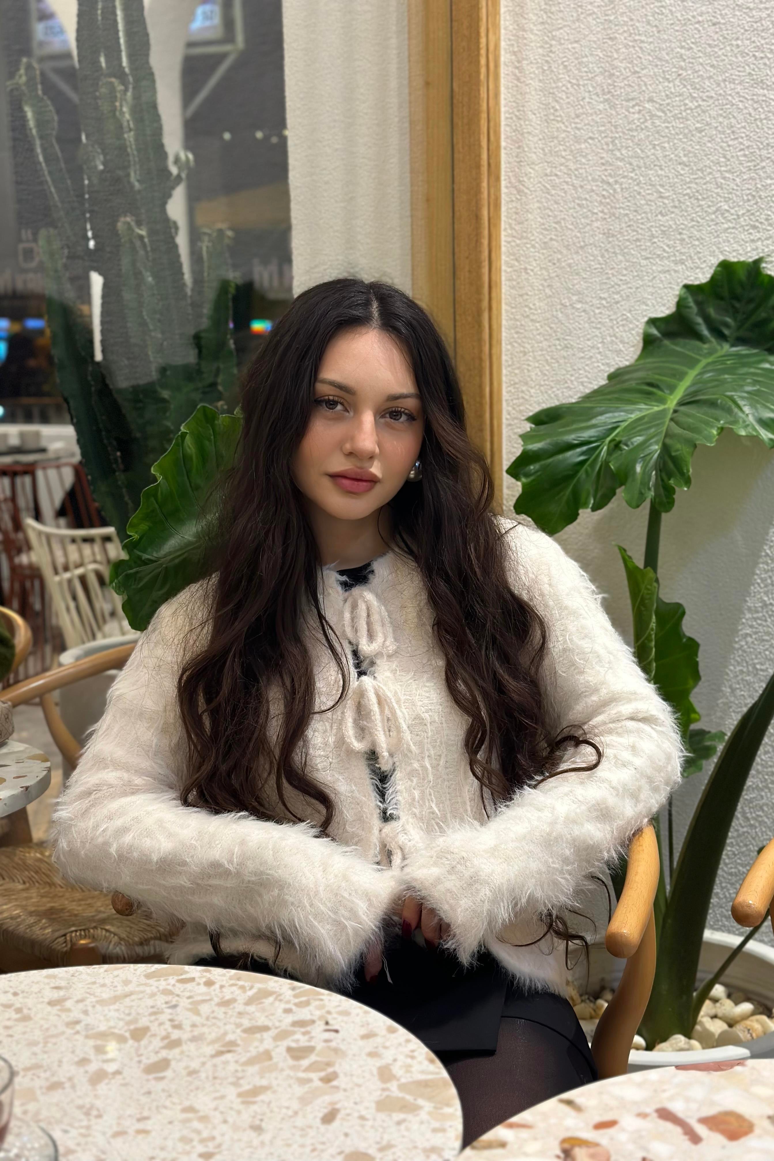 Premium Yumoş Bağlamalı Kürk Ekru Hırka