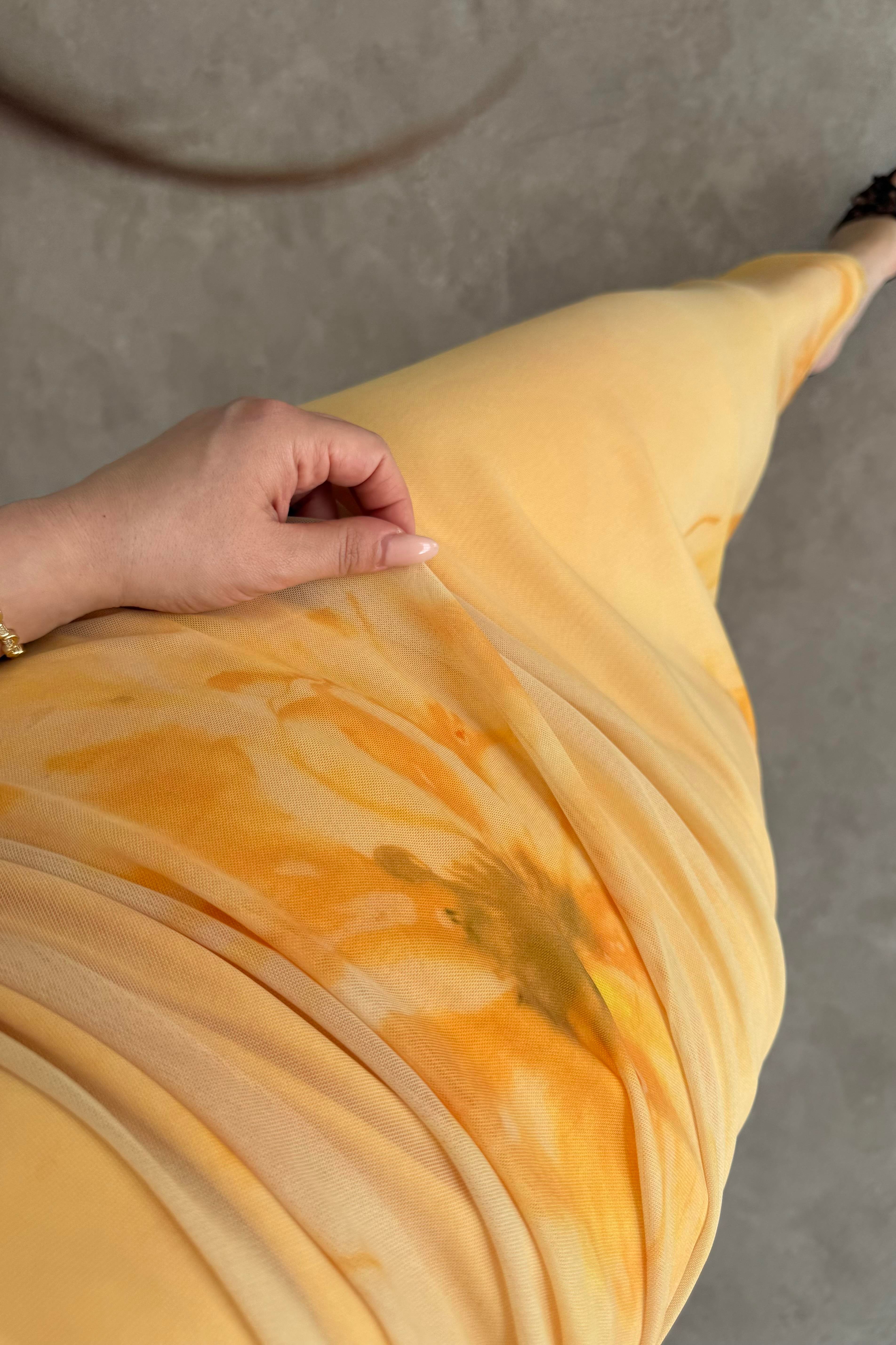 Sarı Lotus Şifon Uzun Elbise 