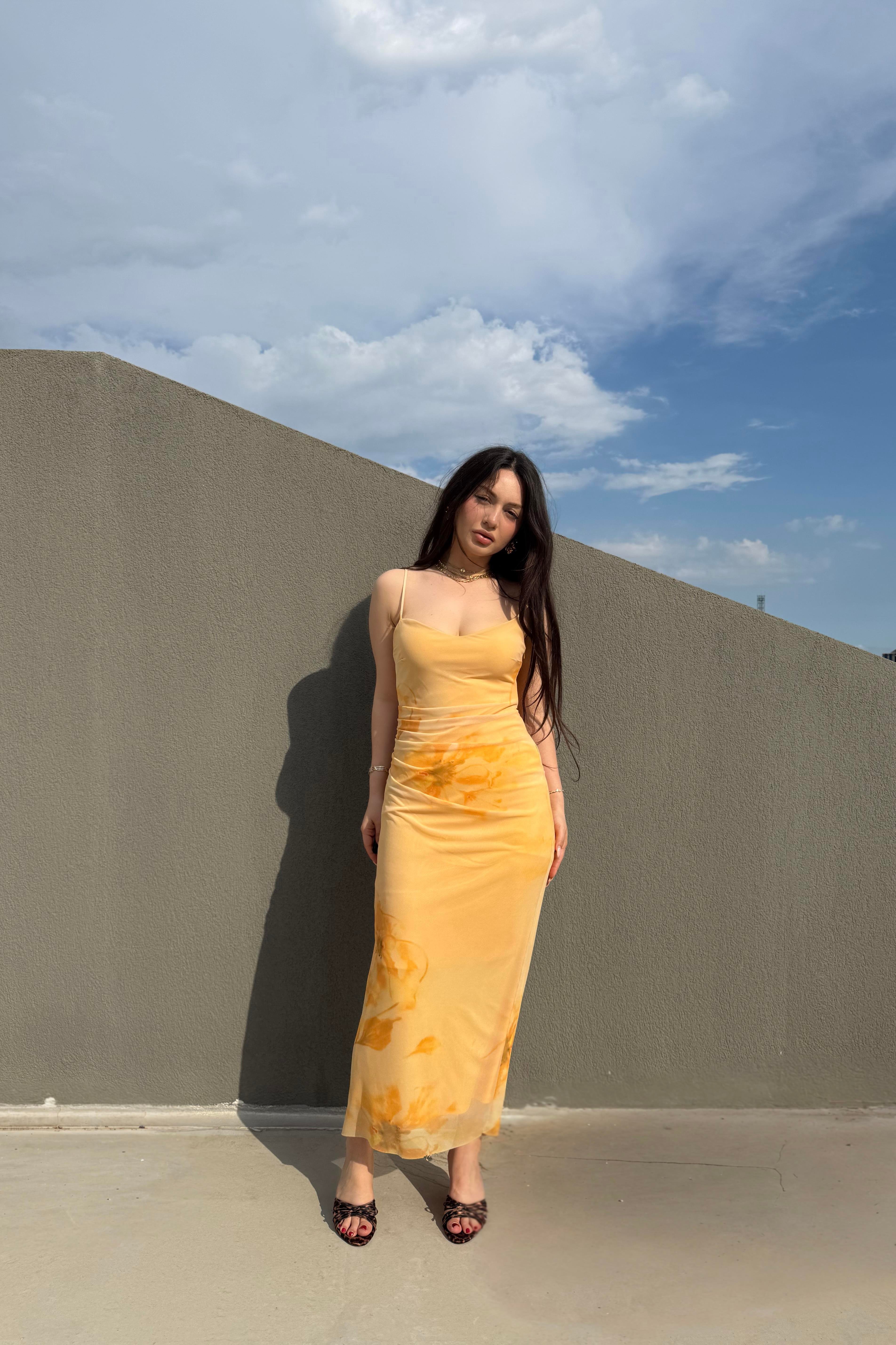 Sarı Lotus Şifon Uzun Elbise 