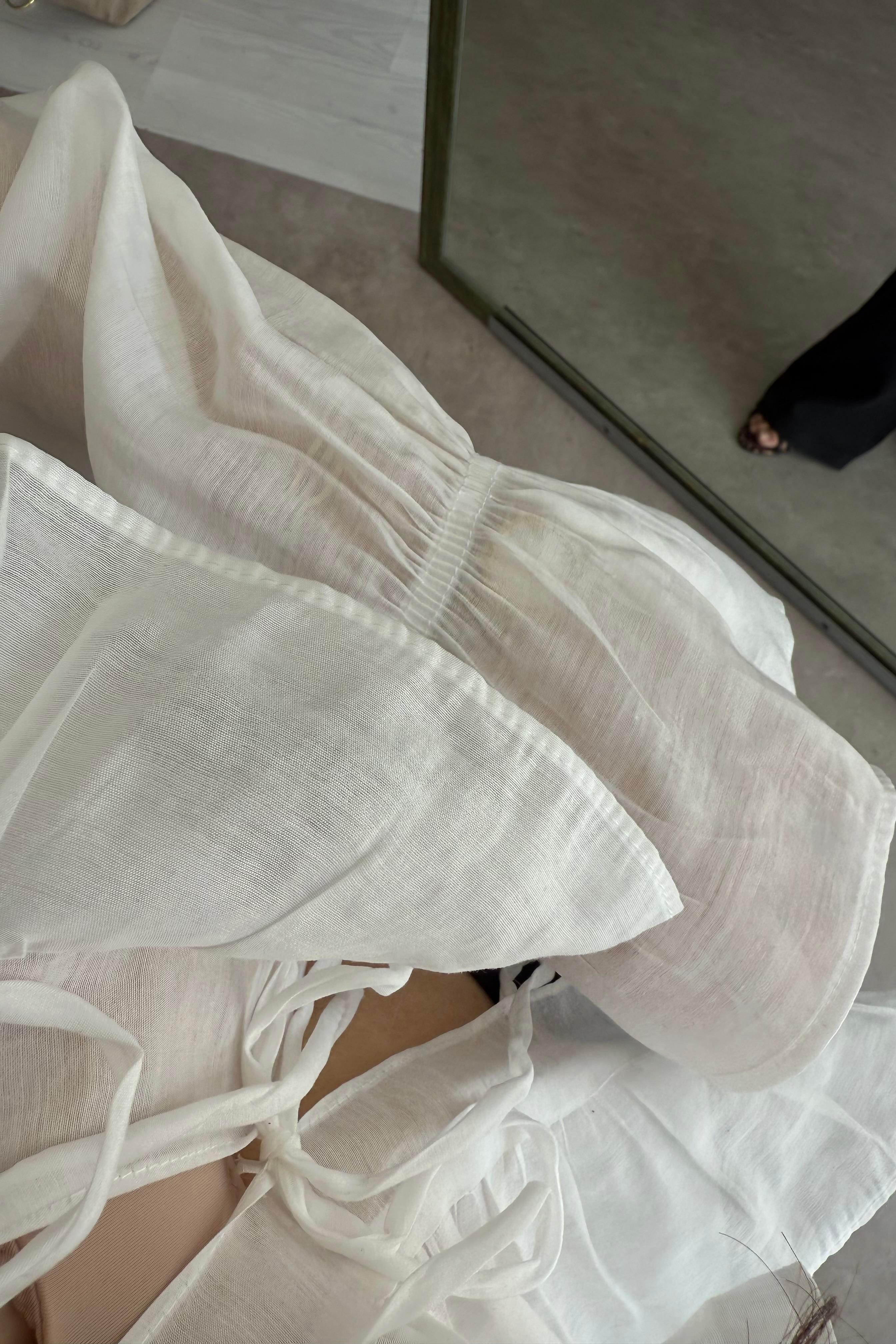 Volanlı Premium Bağlamalı Ekru Gömlek