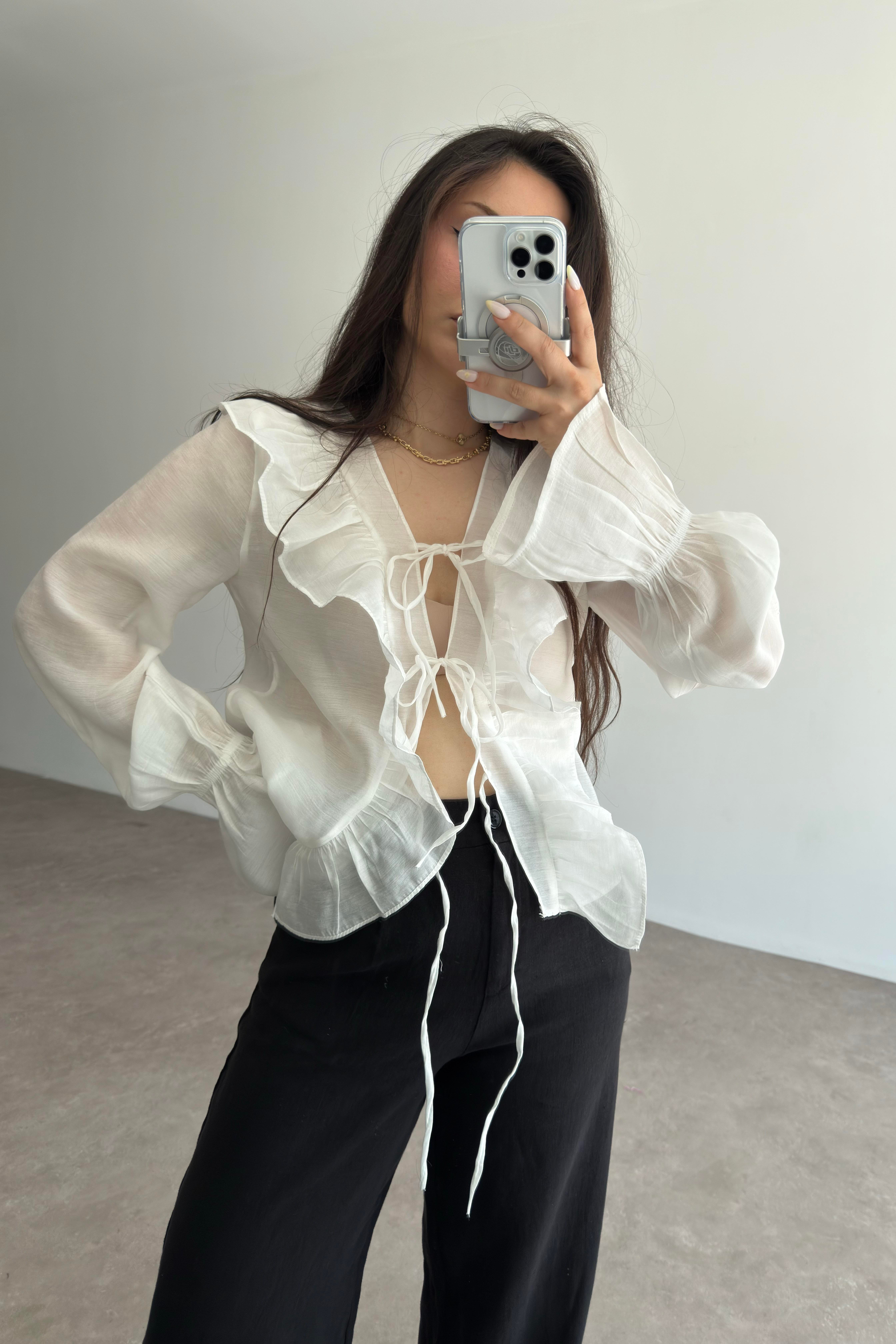 Volanlı Premium Bağlamalı Ekru Gömlek