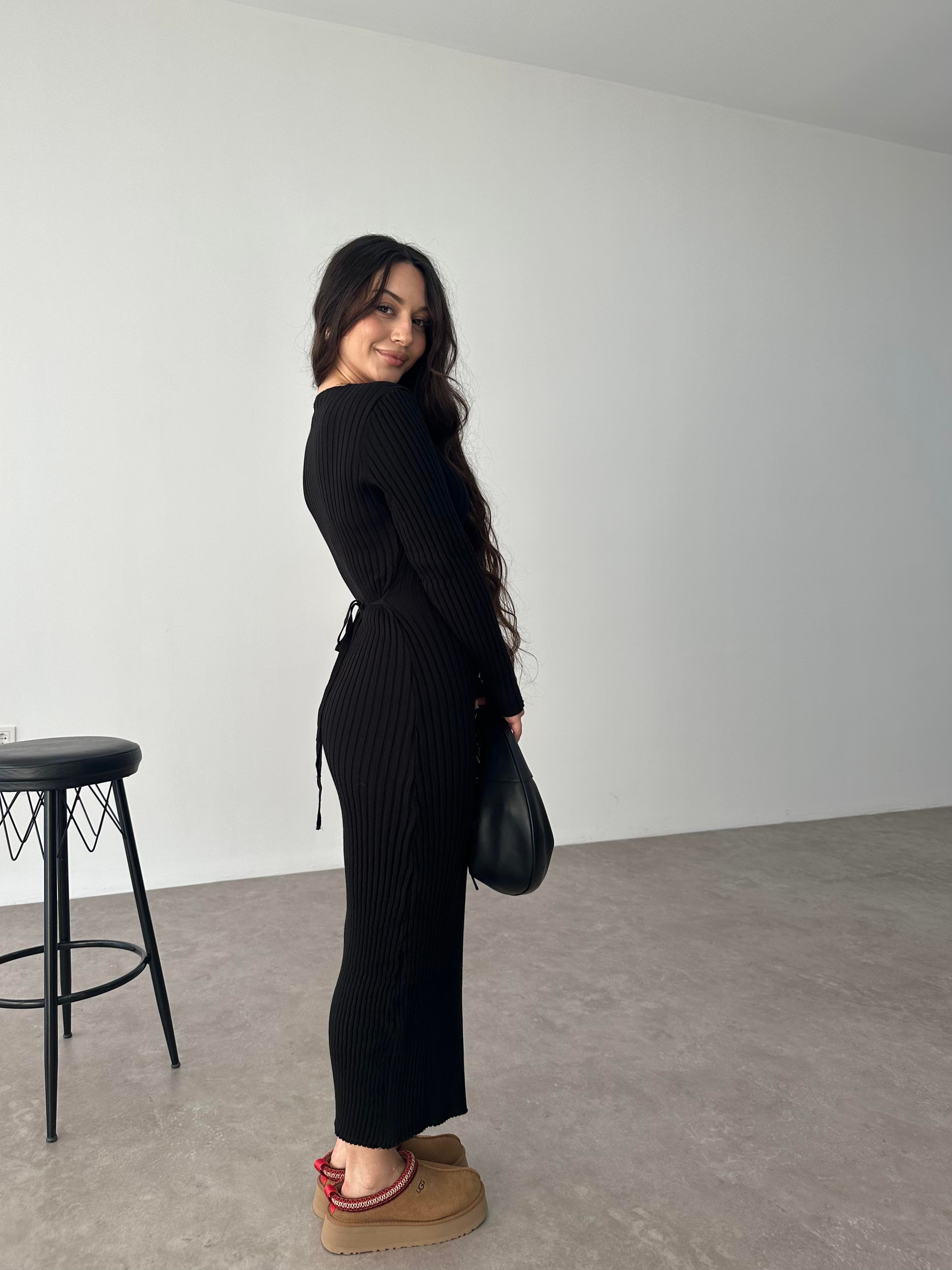 ZR Bağlama Detaylı Triko Siyah Elbise