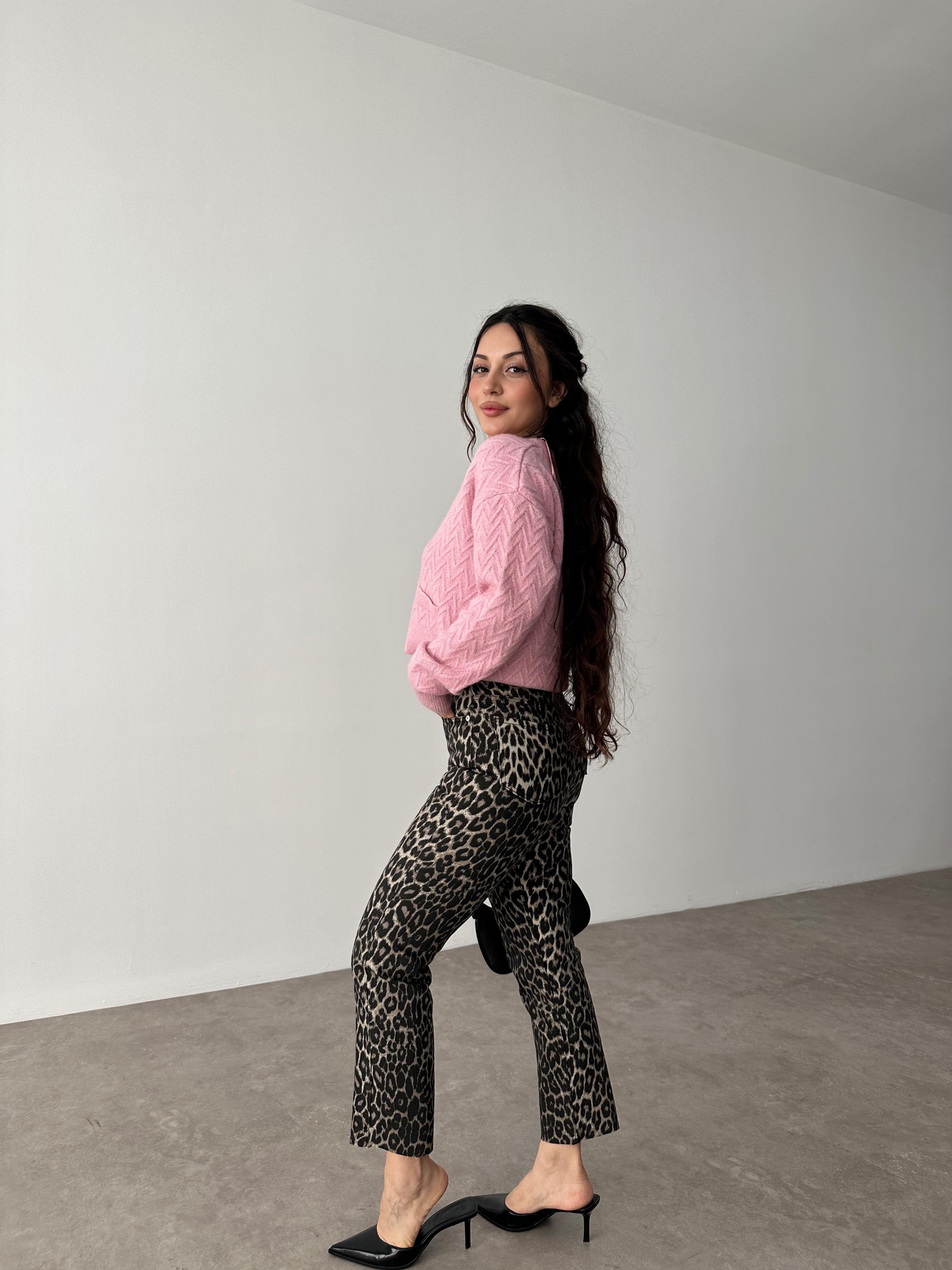 ZR Leo Yüksek Belli Leo Jean