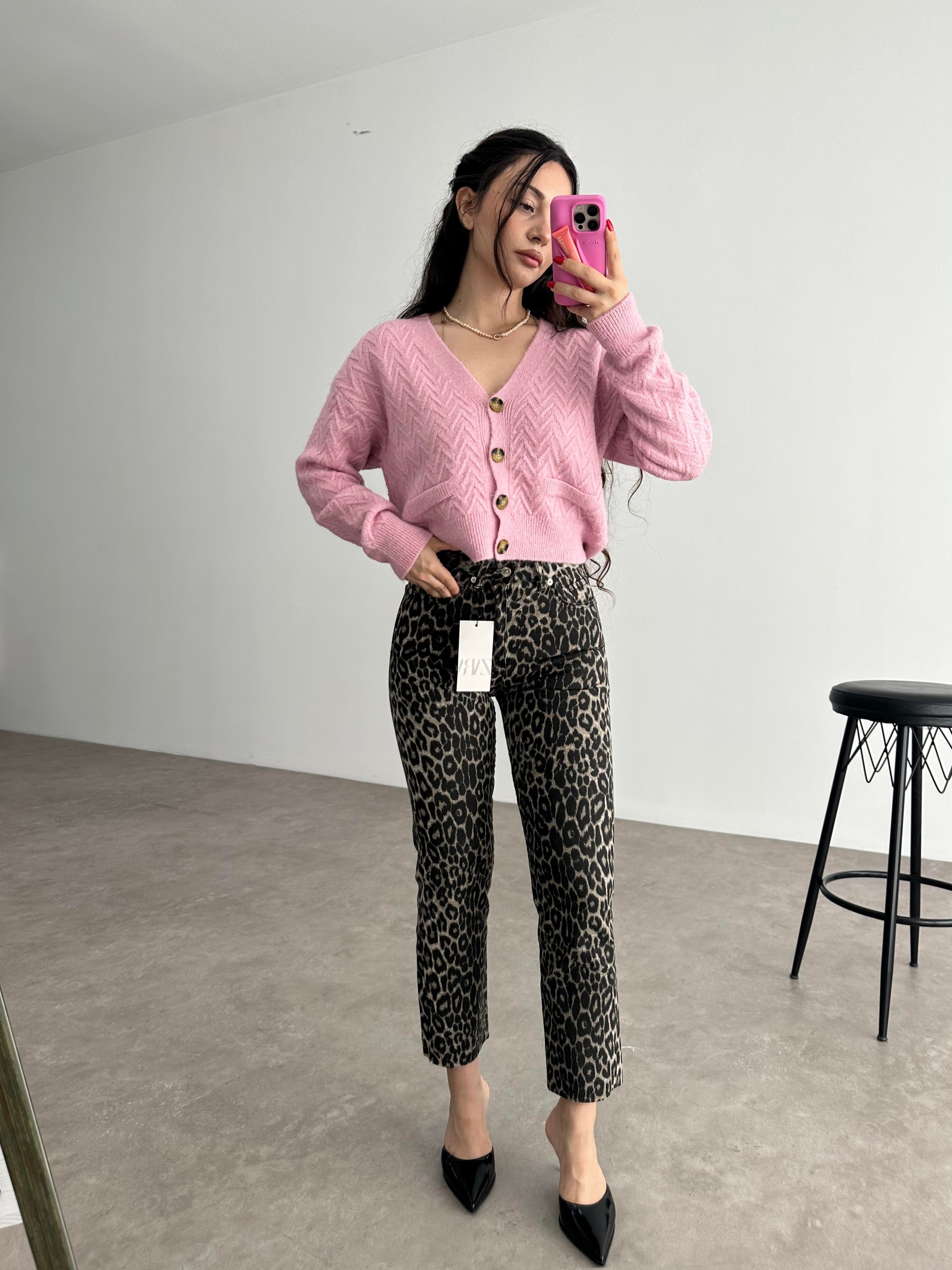 ZR Leo Yüksek Belli Leo Jean