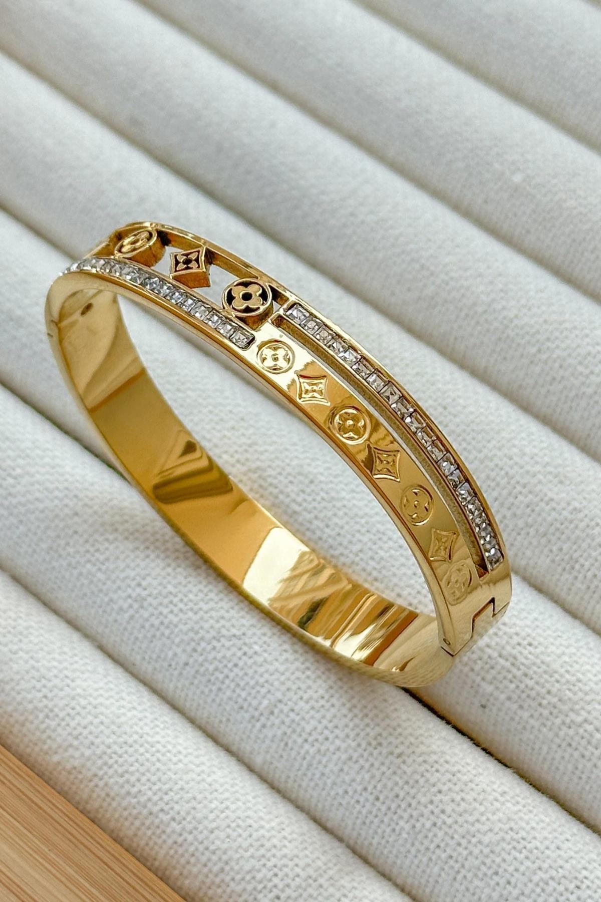 Gold Kelepçe Bileklik – Özel Tasarım Altın Renkli Bilezik