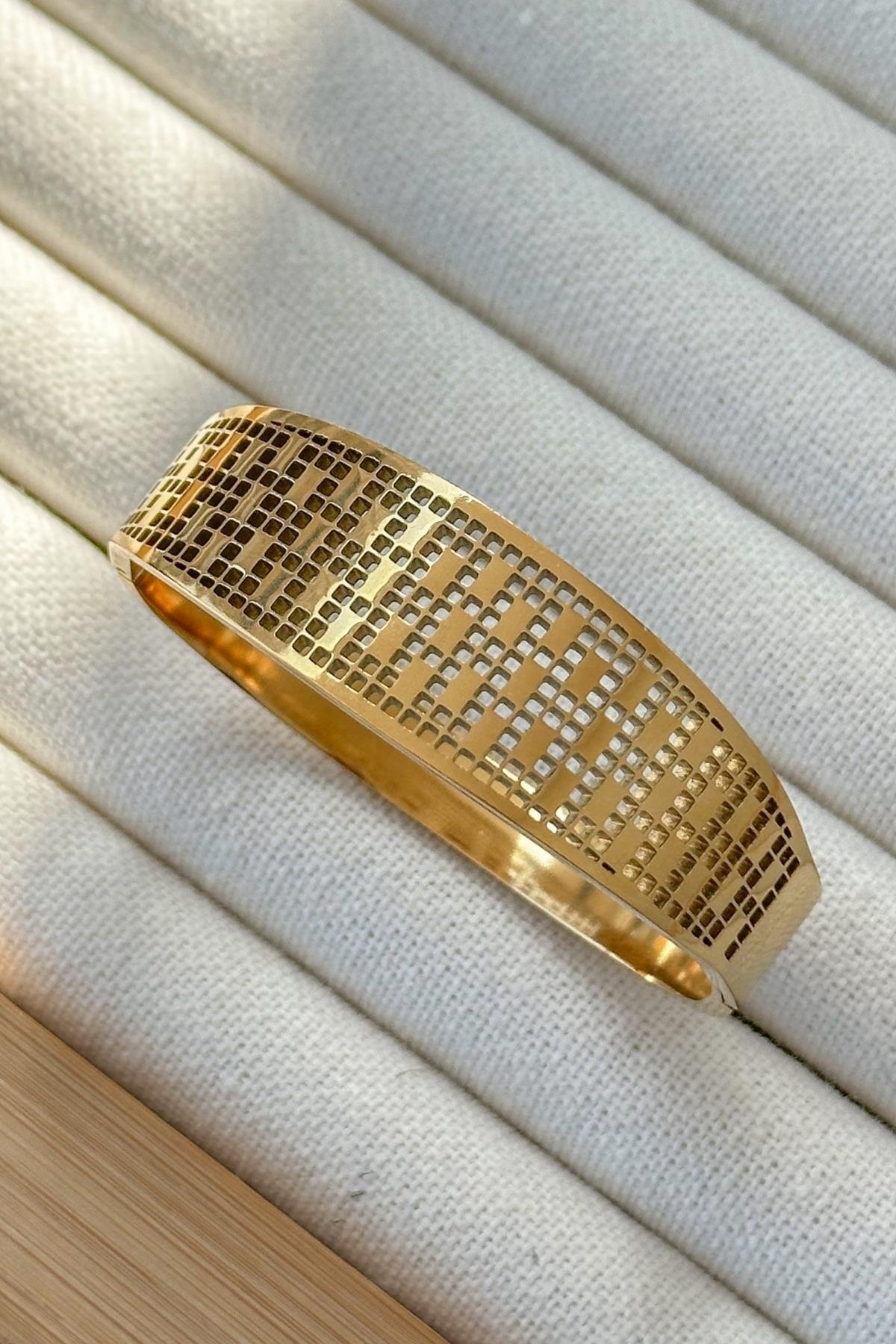 Gold Kelepçe Bileklik – Özel Tasarım Altın Renkli Bilezik