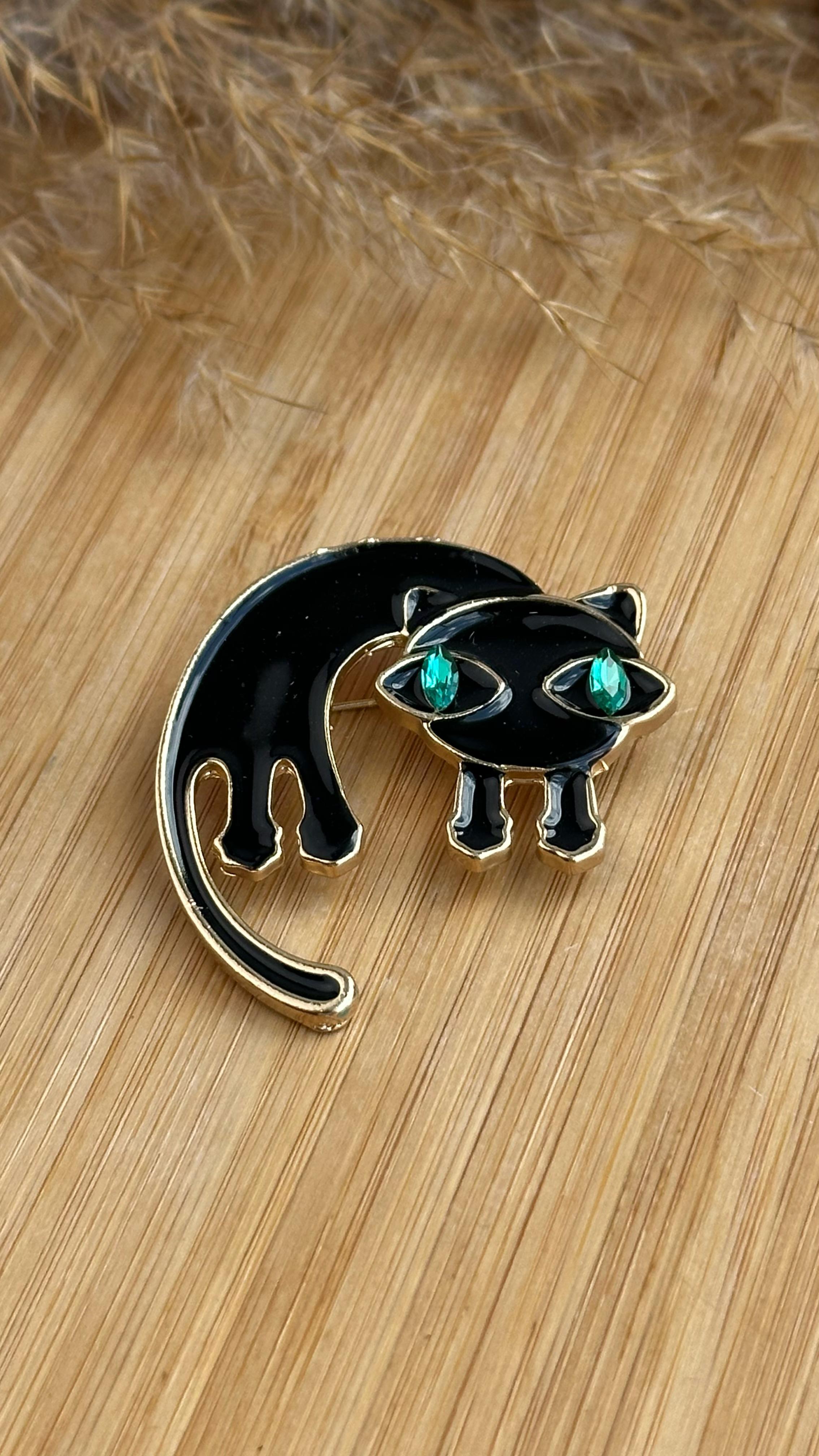 Özel Tasarım Broşu