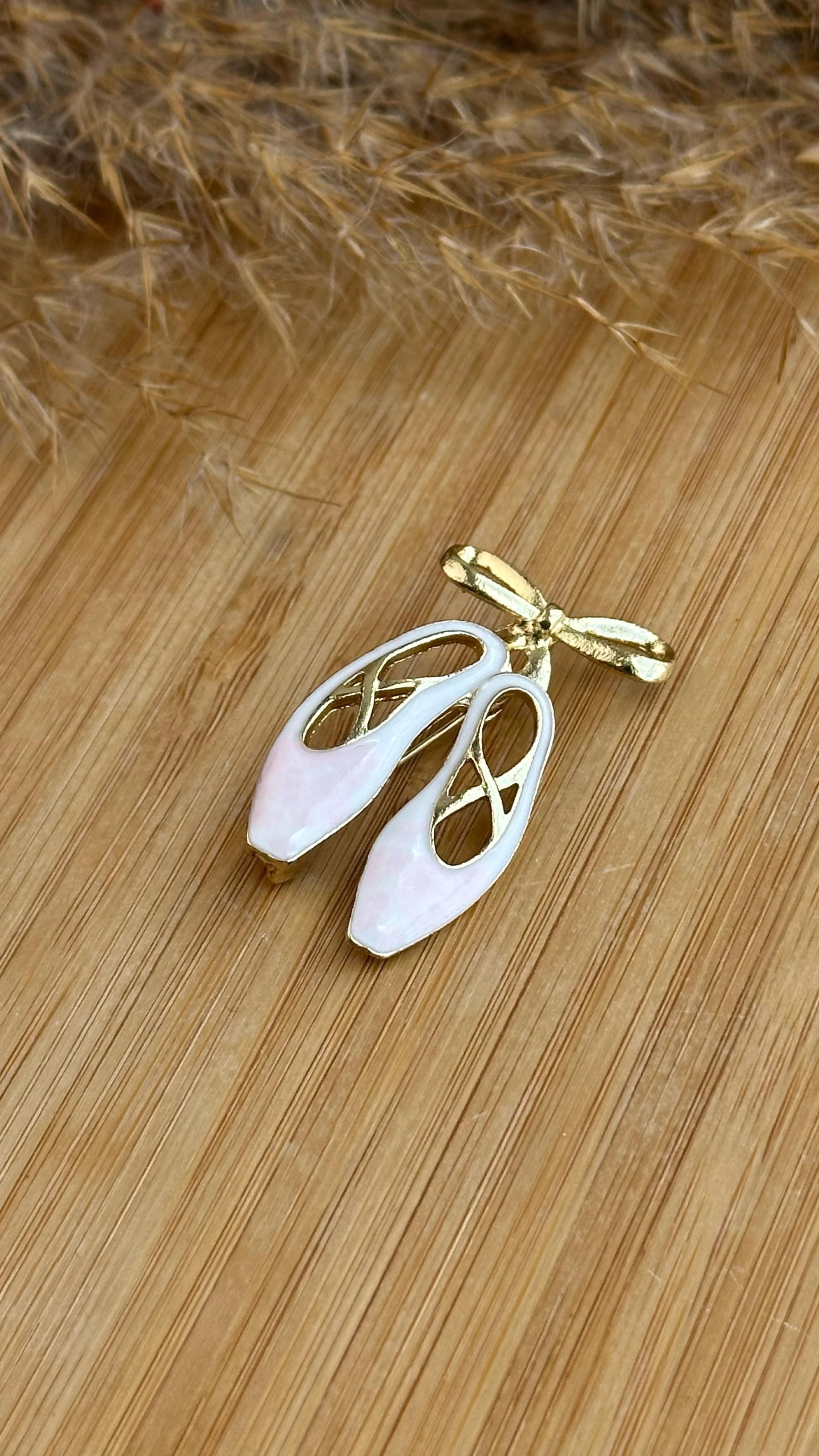 Özel Tasarım Broşu