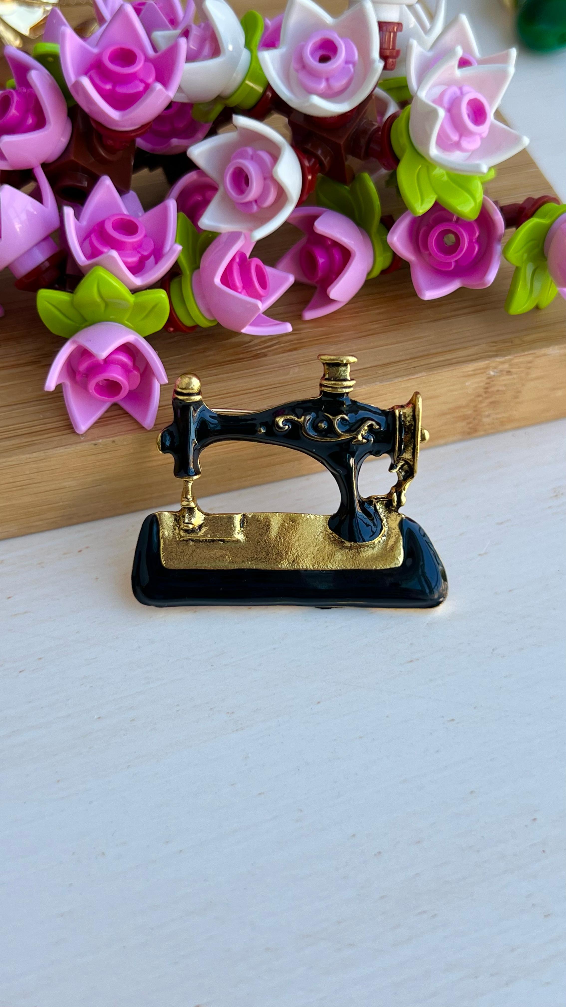 Özel Tasarım Broşu