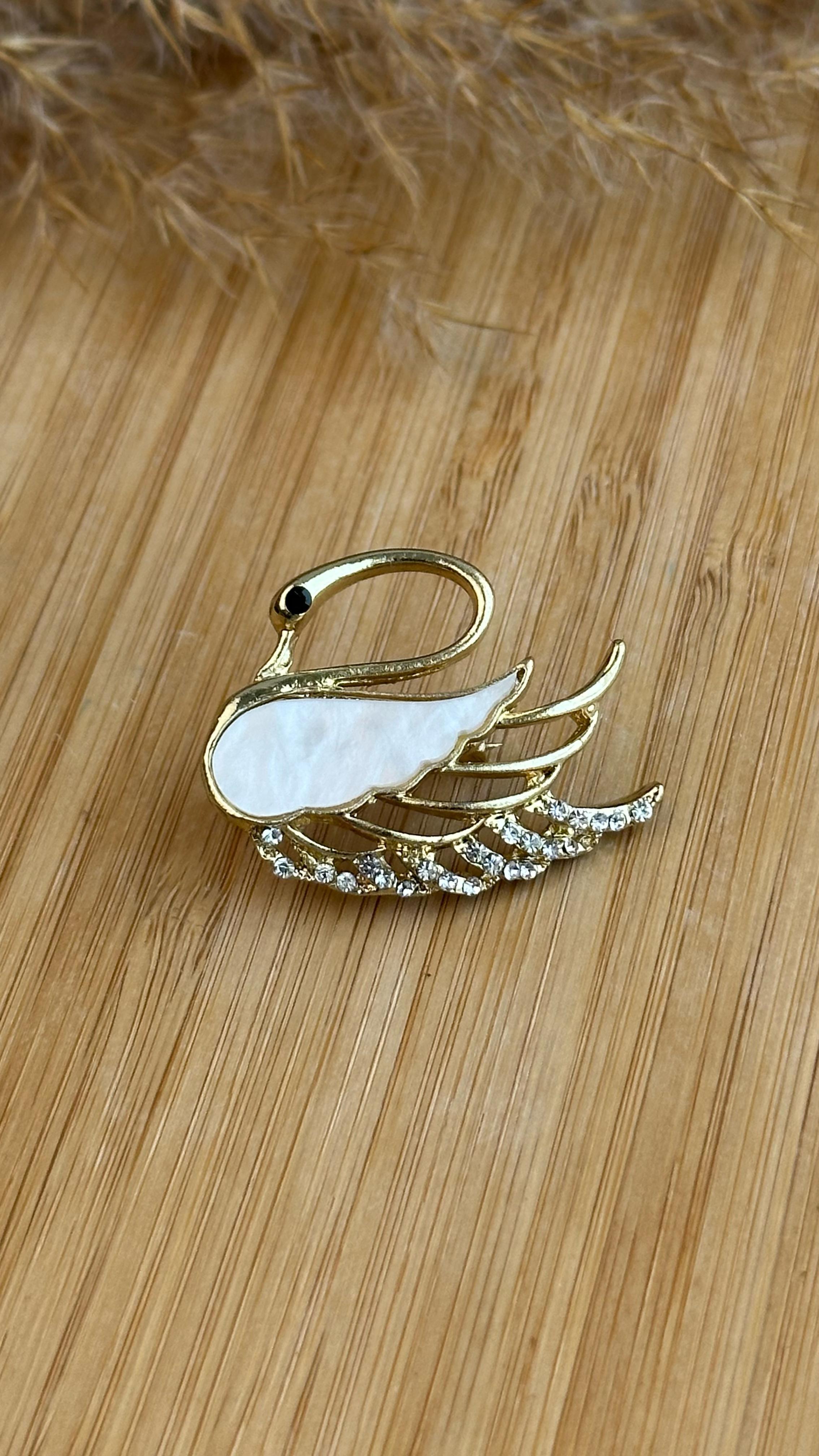 Özel Tasarım Broşu