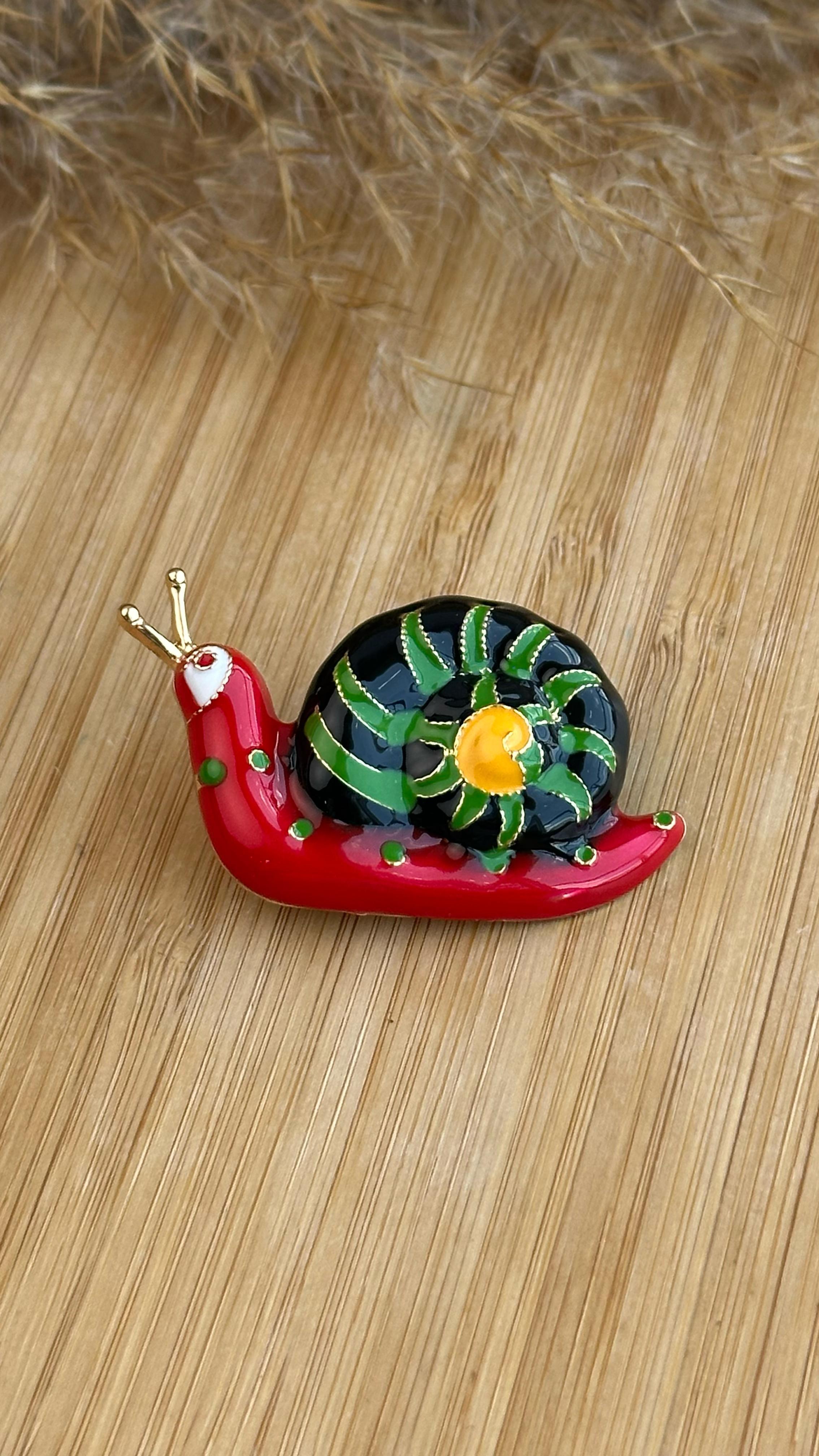 Özel Tasarım Broşu