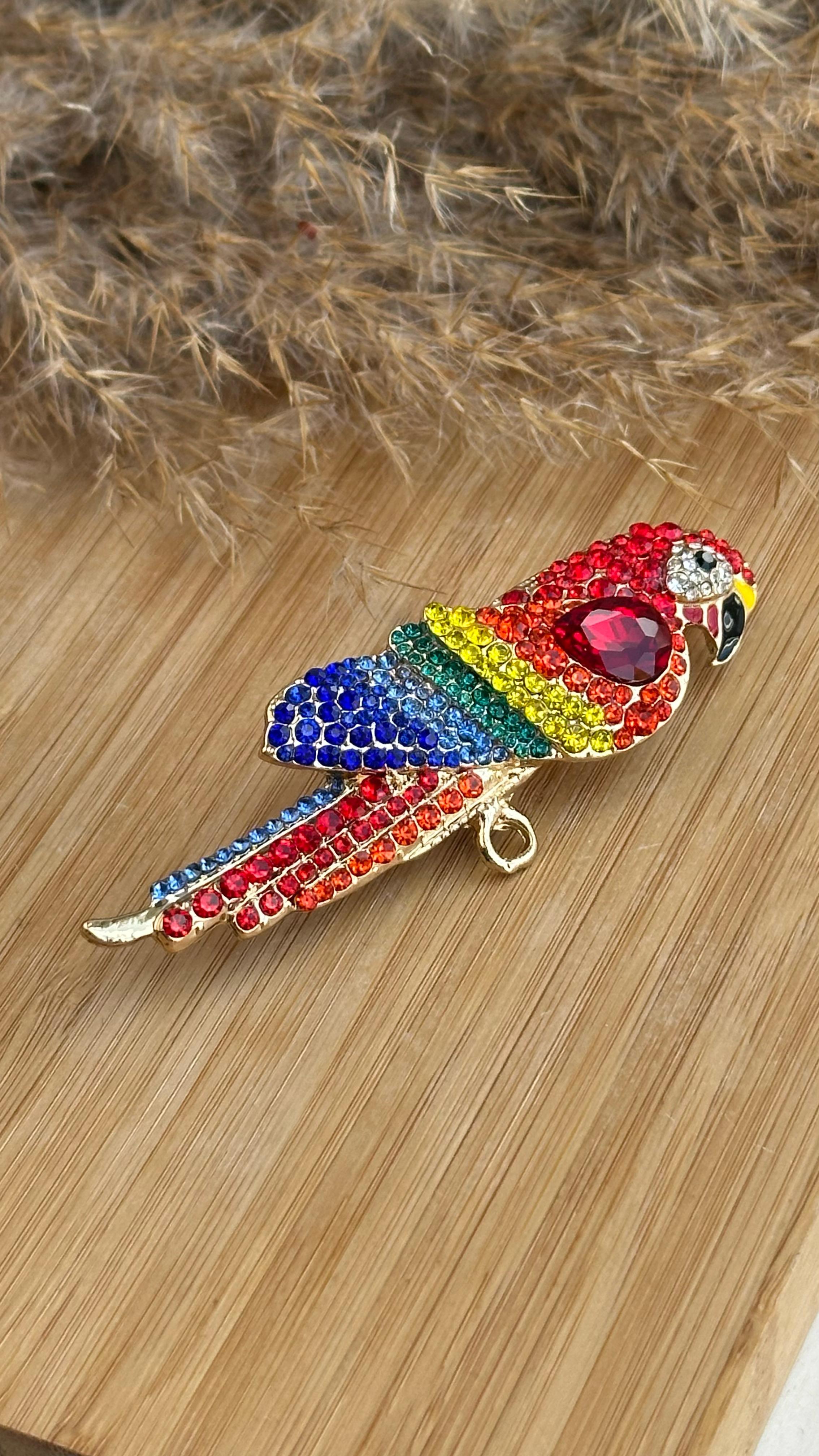 Özel Tasarım Broşu