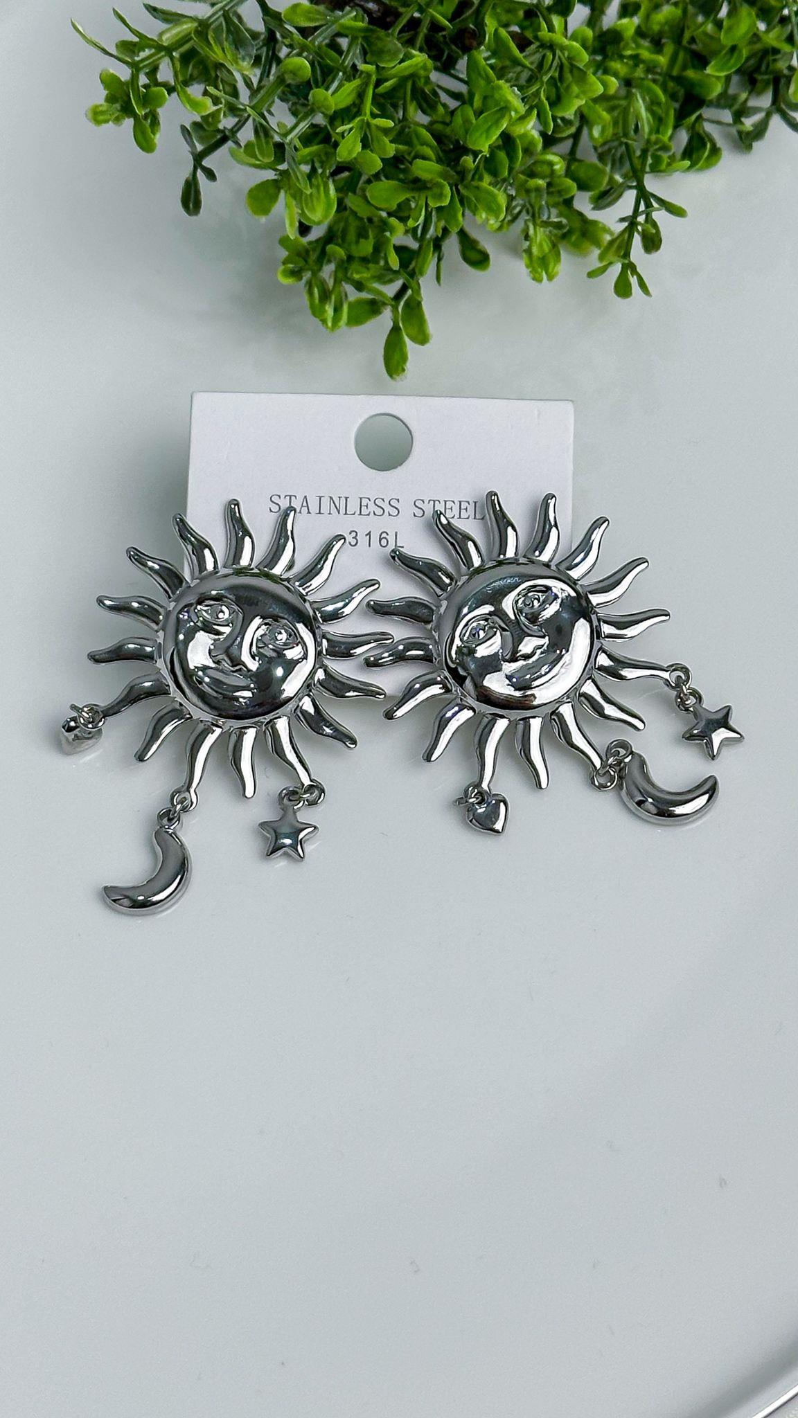 Özel Tasarım Çelik Küpe