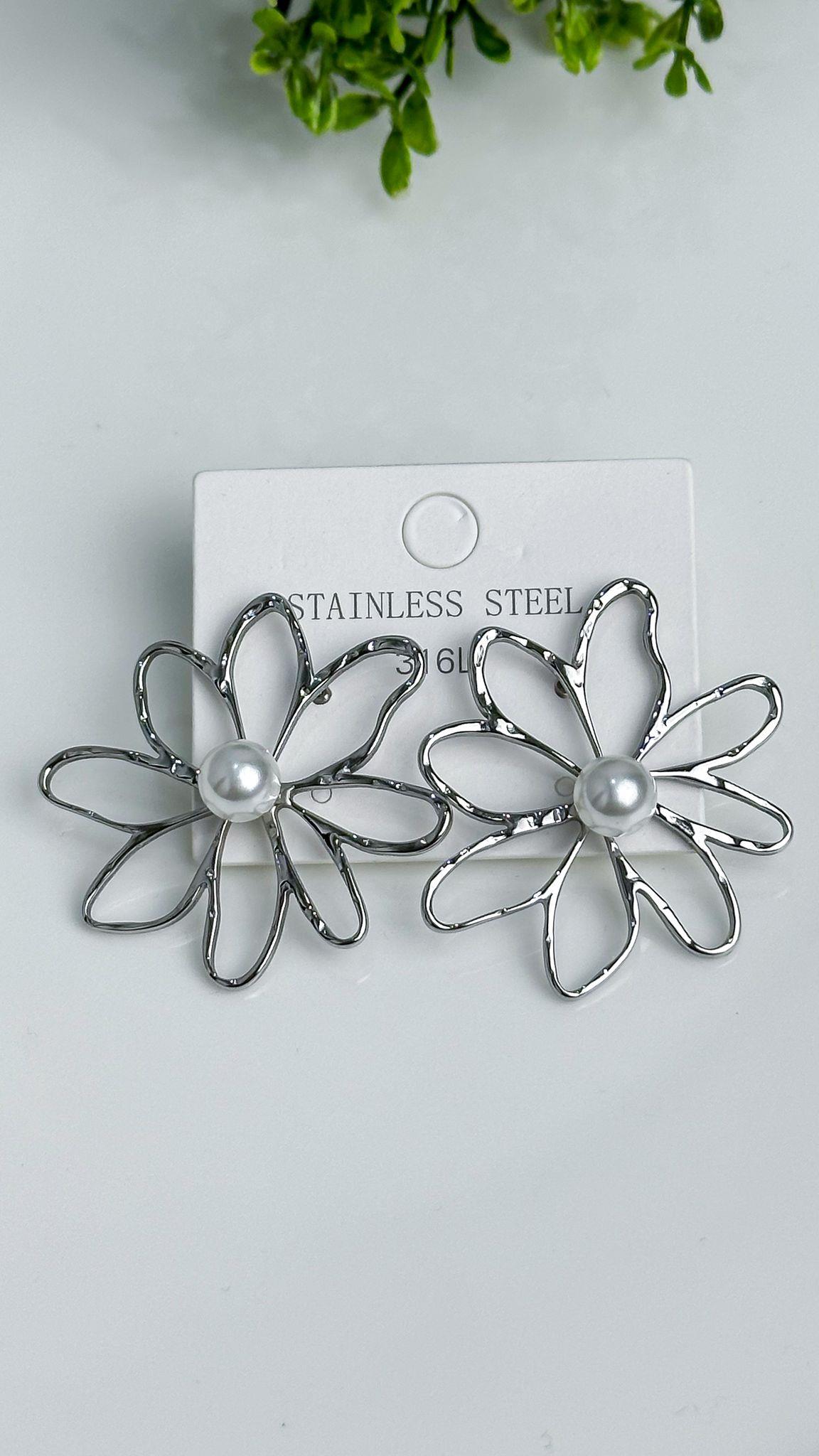 Özel Tasarım Çelik Küpe