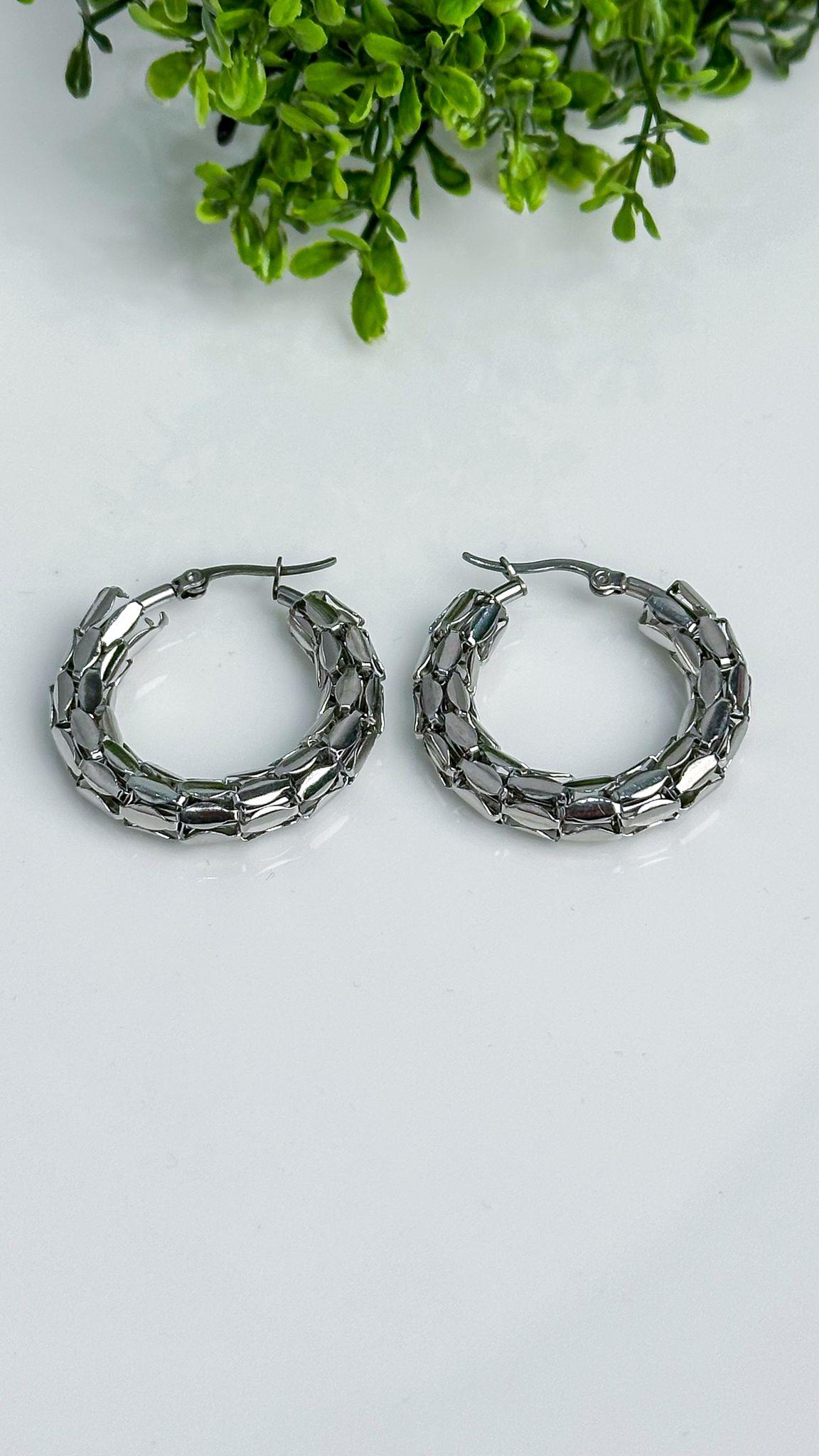 Özel Tasarım Çelik Küpe