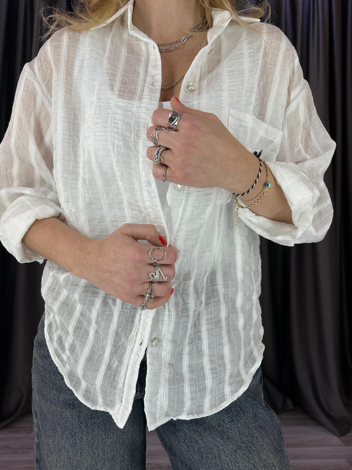 İce Off Modelli Beyaz Gömlek