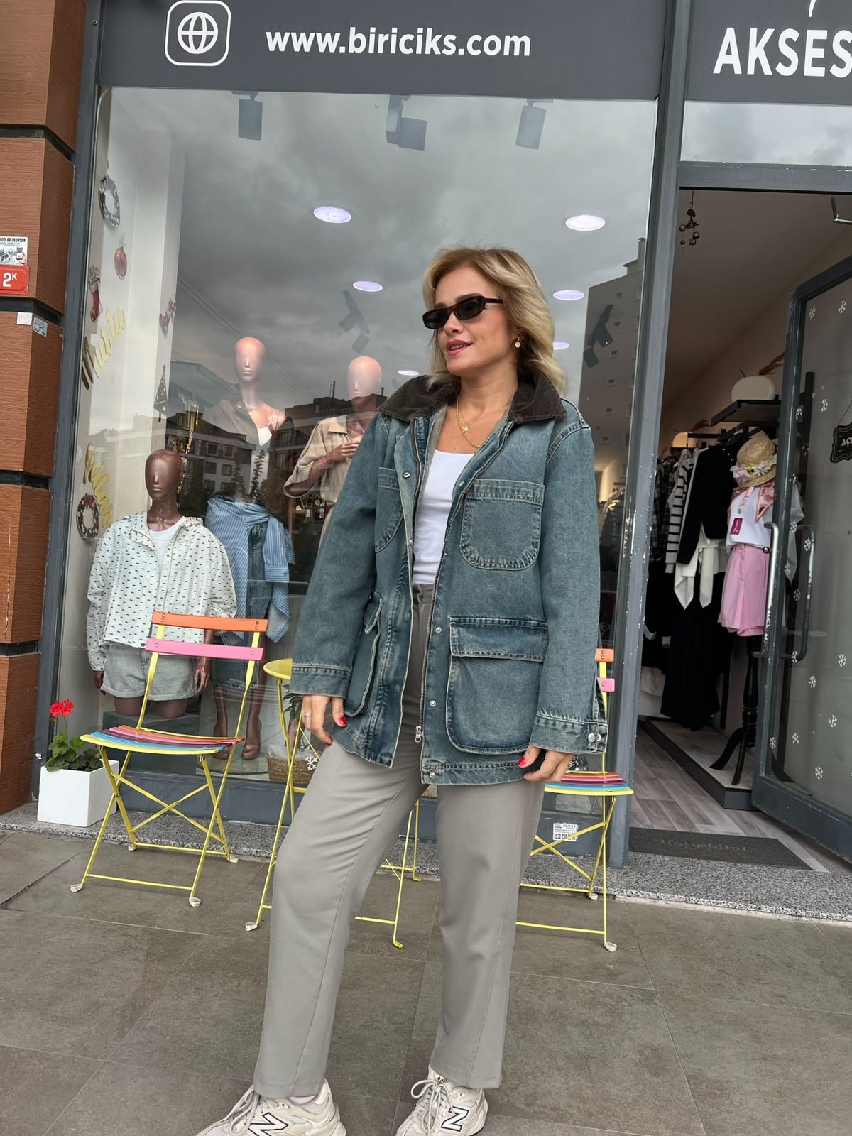 Kadife Yakalı Eskitmeli Avcı Jean Ceket