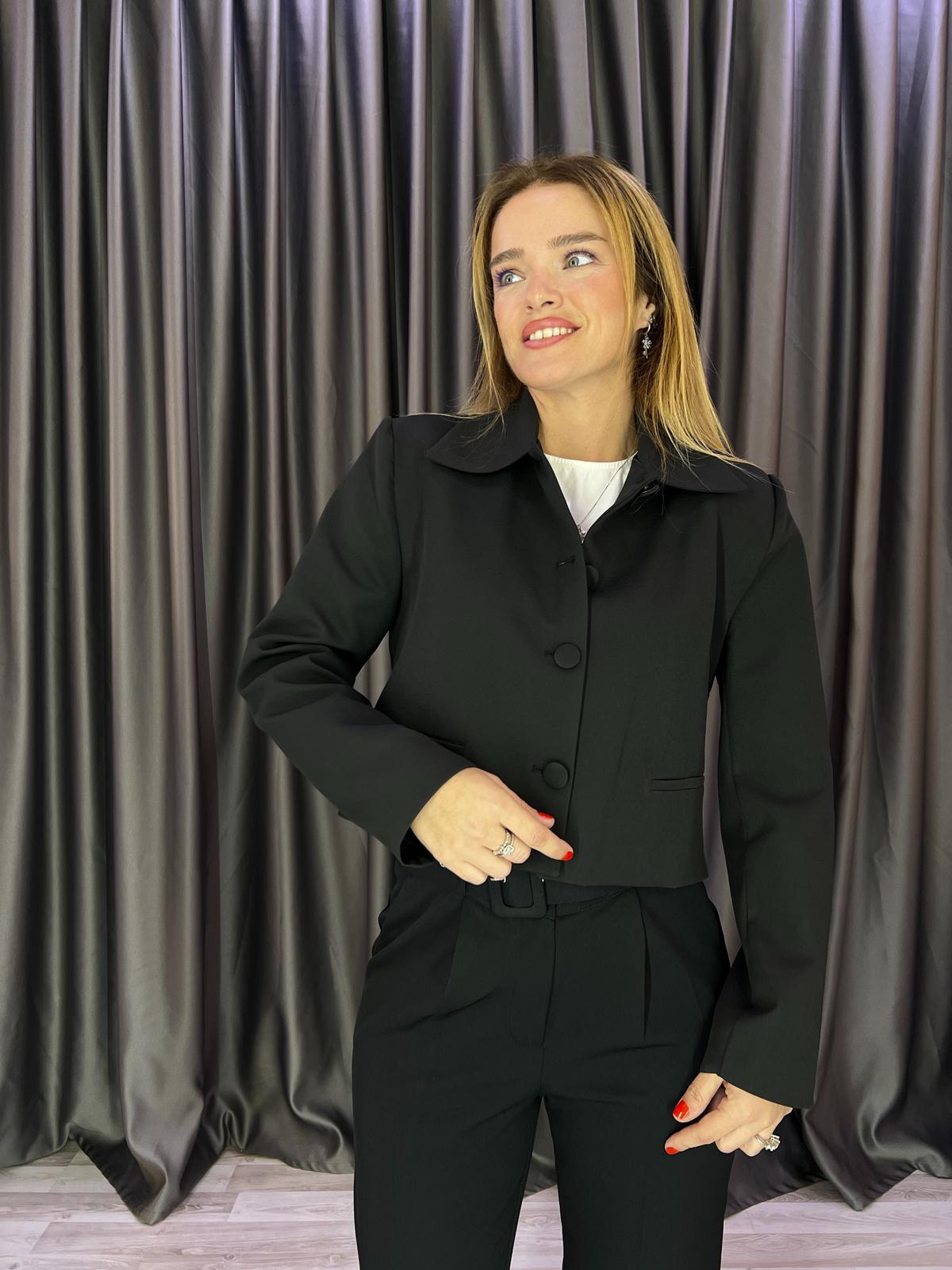Kumaş Düğmeli Siyah Mini Blazer Ceket