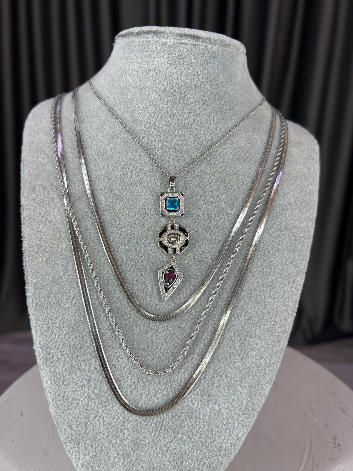 Layered Dörtlü Gümüş Desenli Kolye