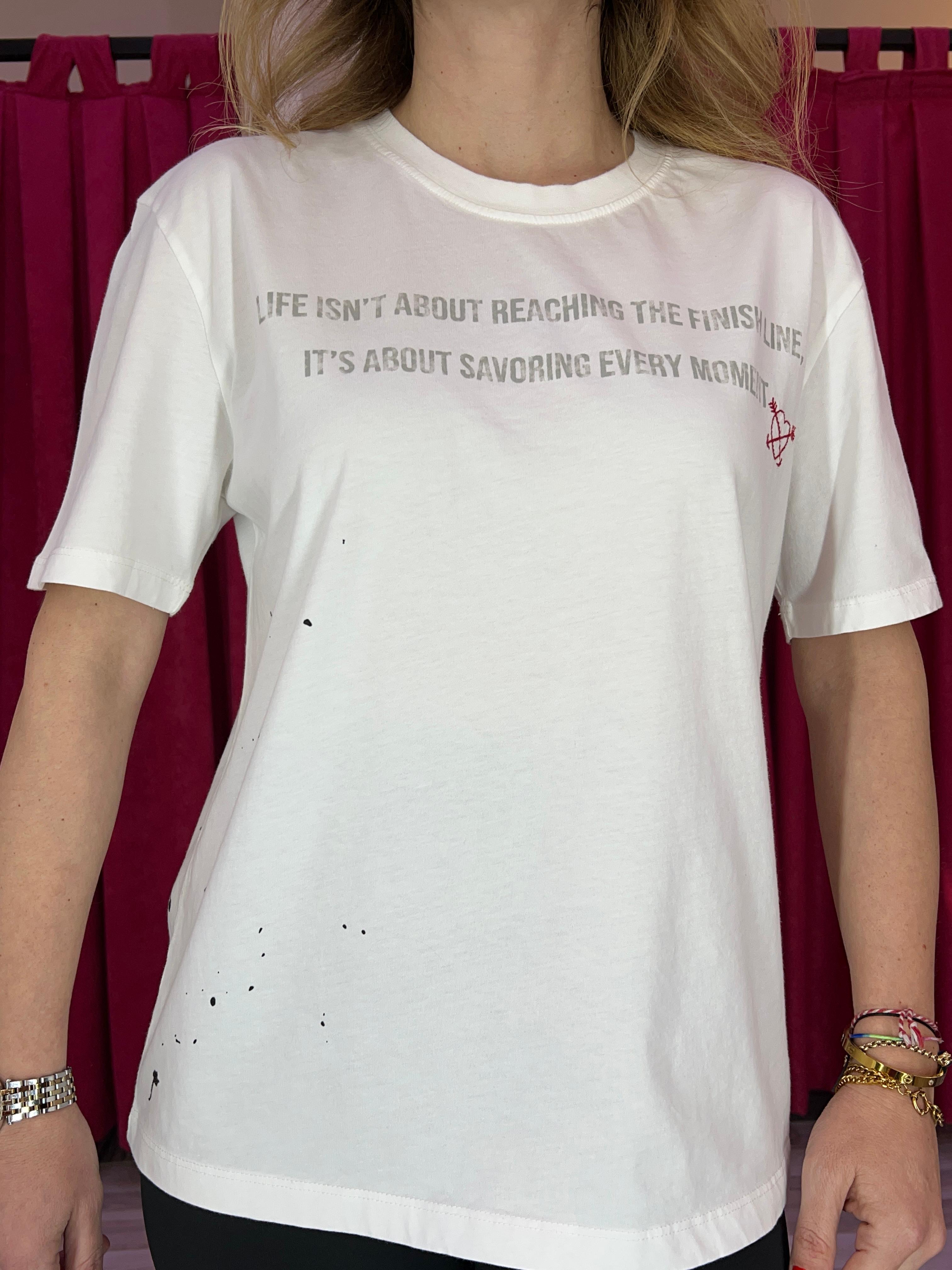 Orijinal Marka Nakış Kalp Detaylı Tshirt