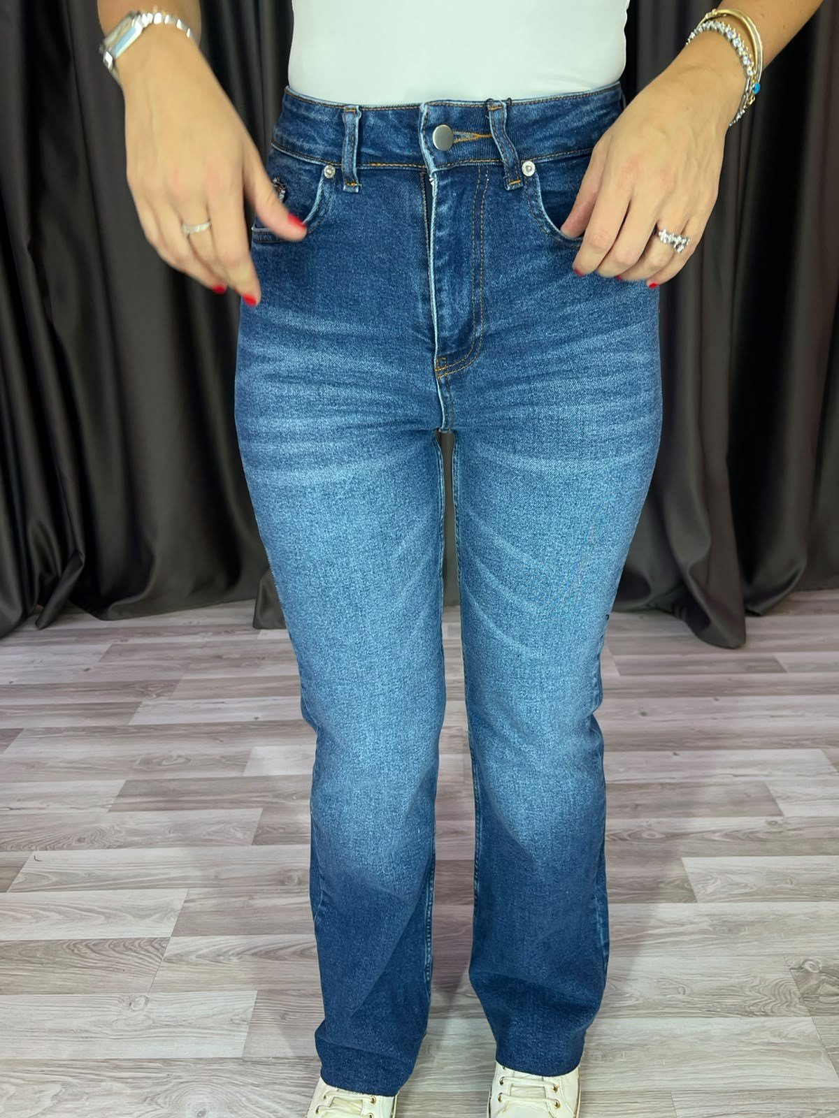 Push Up Model Kesik Paça Jean Pantolon