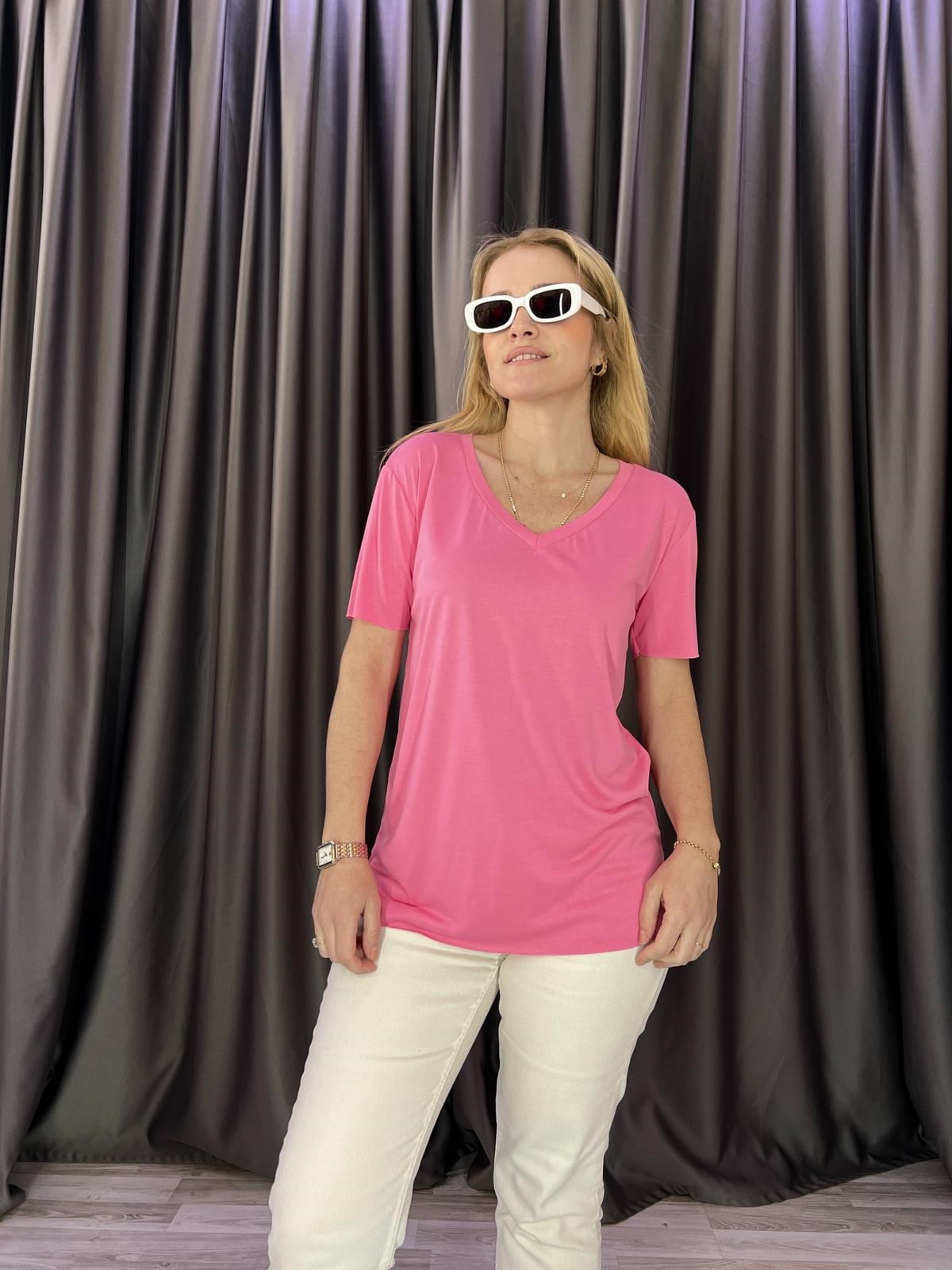 V Yaka Viscon Pembe Tshirt   