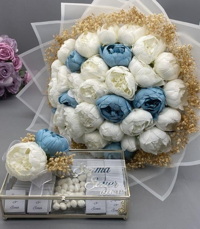 Mavi Beyaz Şakayık Çiçeği ve Çikolatası