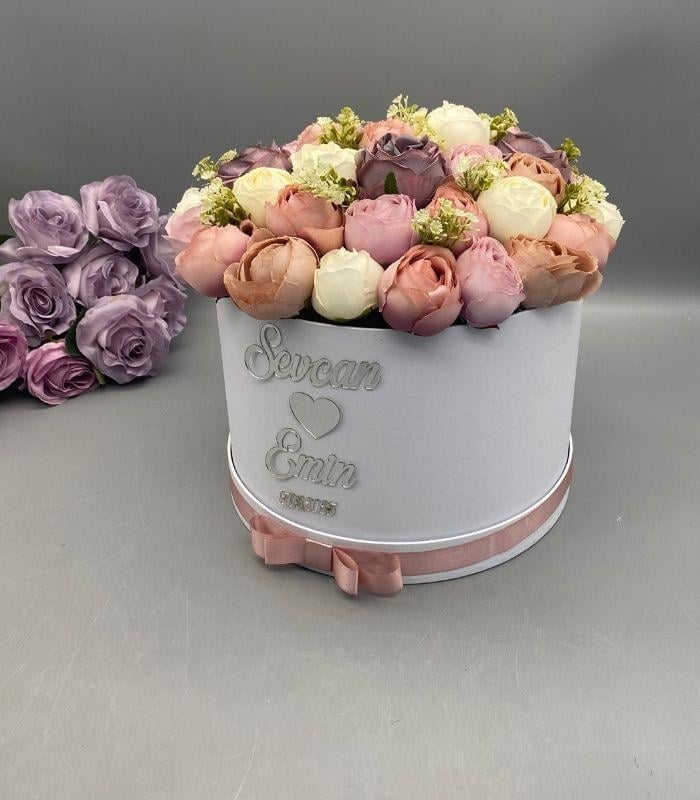 sevgiliye çiçek şakayık kutu