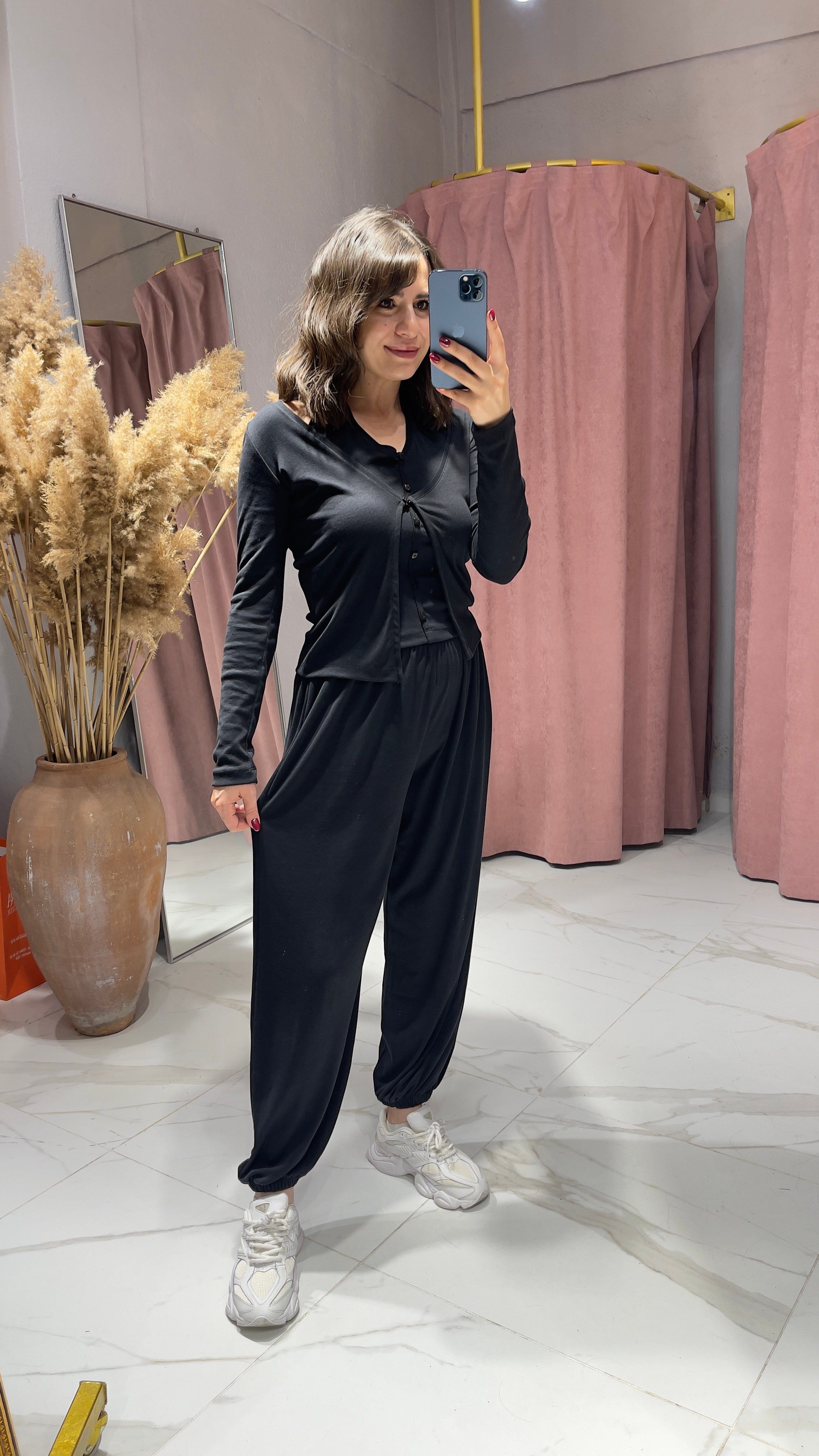 ZR MODEL KENDİNDEN YELEKLİ İNCE TAKIM-SİYAH