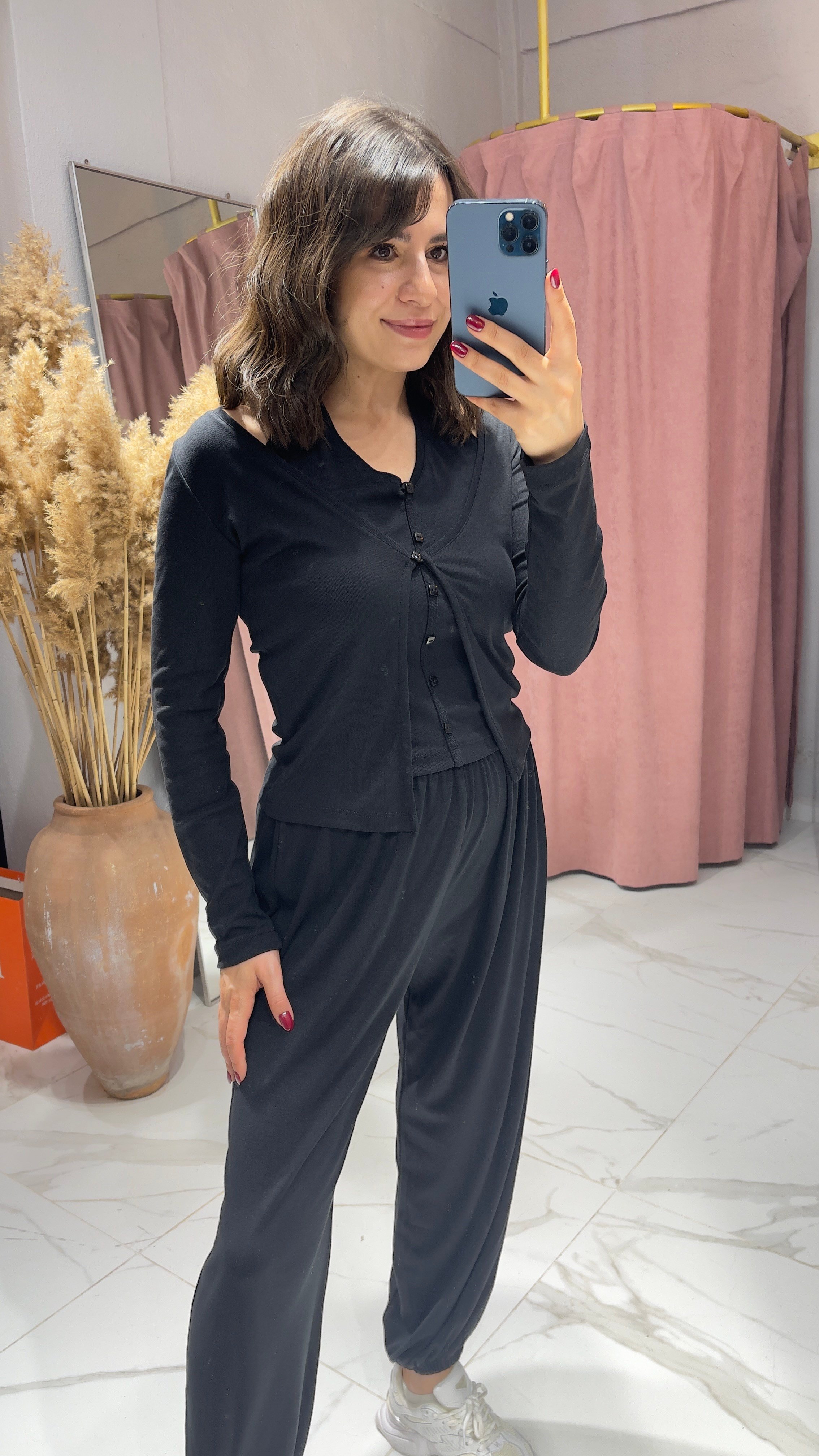 ZR MODEL KENDİNDEN YELEKLİ İNCE TAKIM-SİYAH