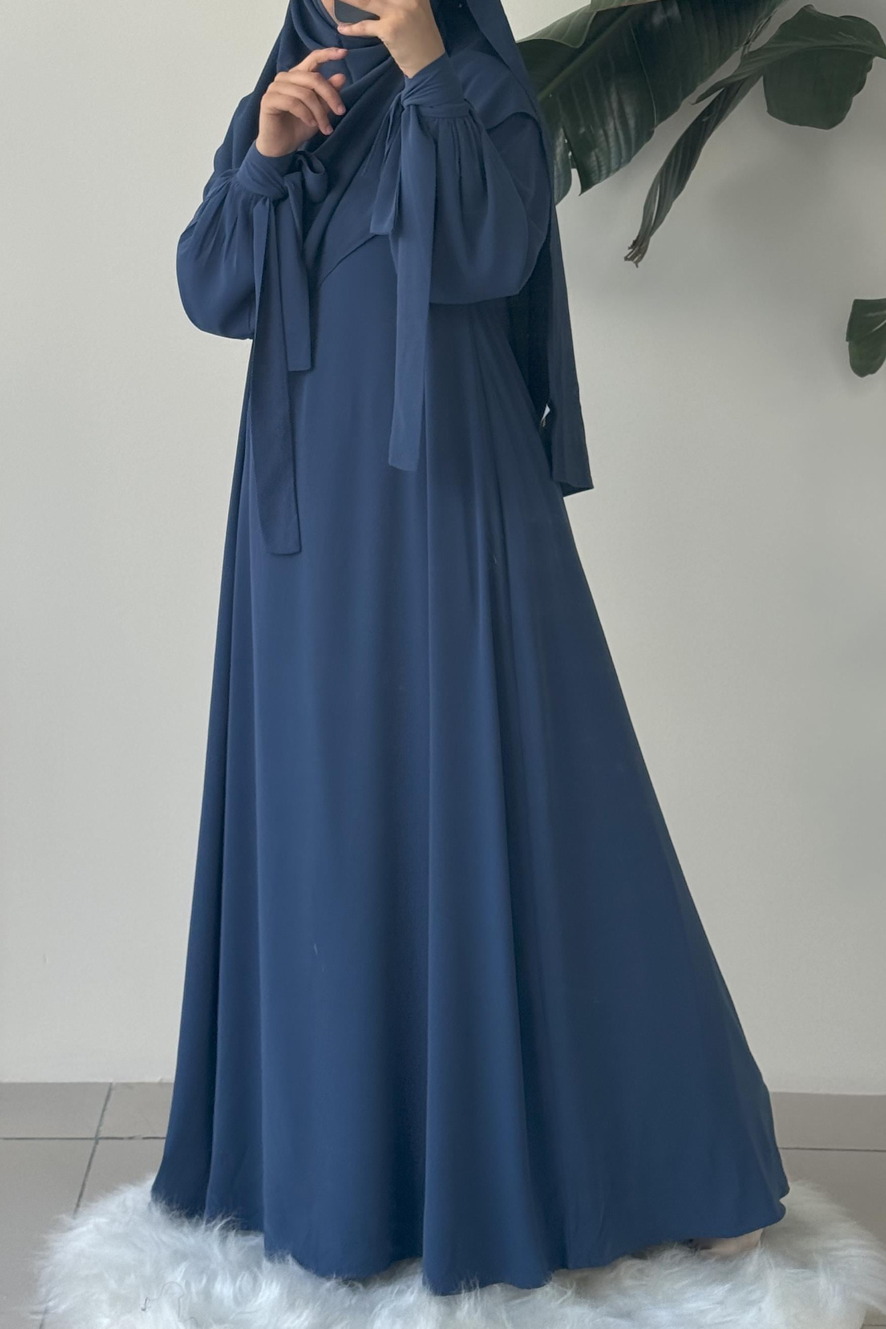 ANDE TESETTÜR, Duru Elbise, Duru Elbise- İndigo