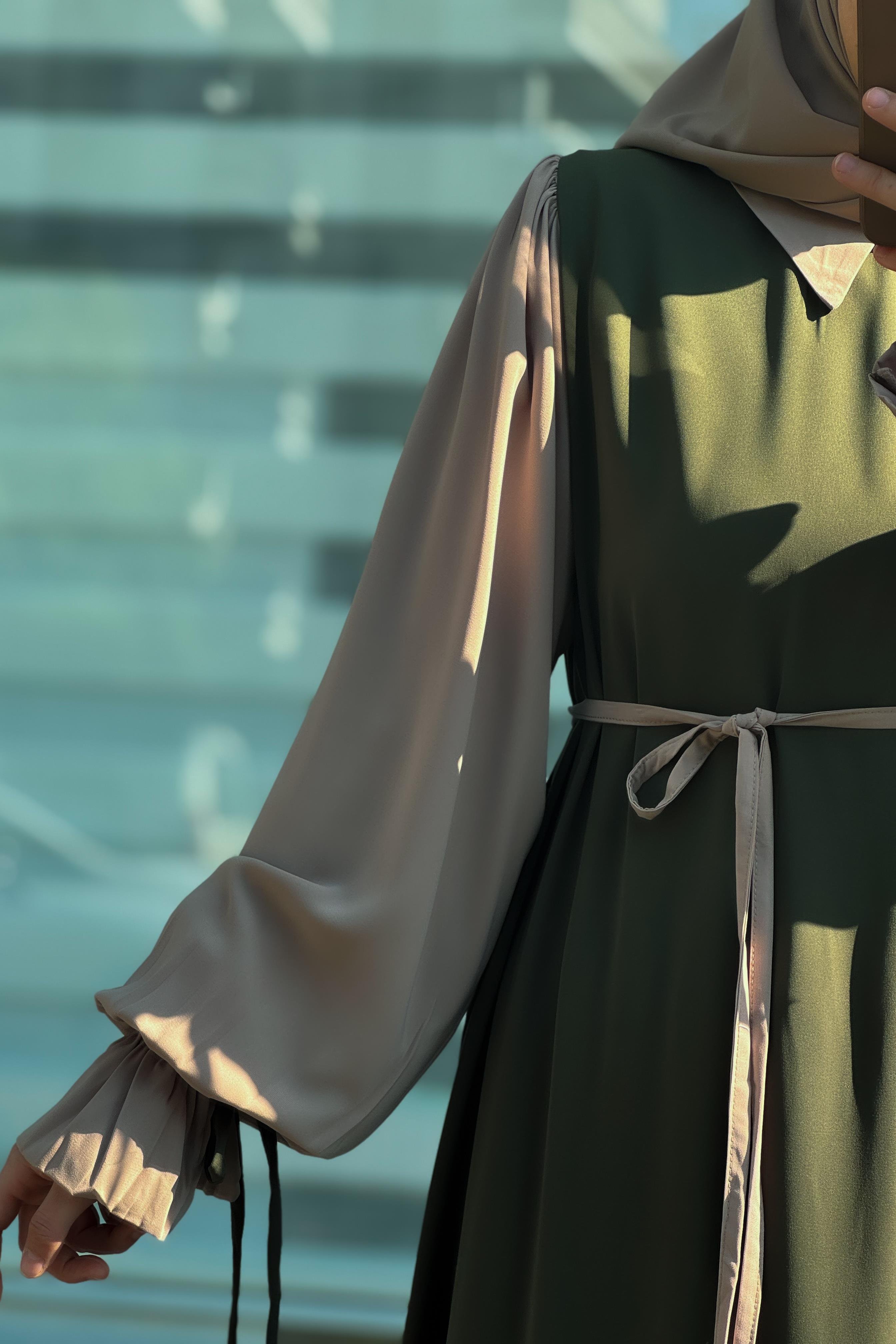 ANDE TESETTÜR, Ganimet Elbise, Ganimet Elbise- Zümrüt