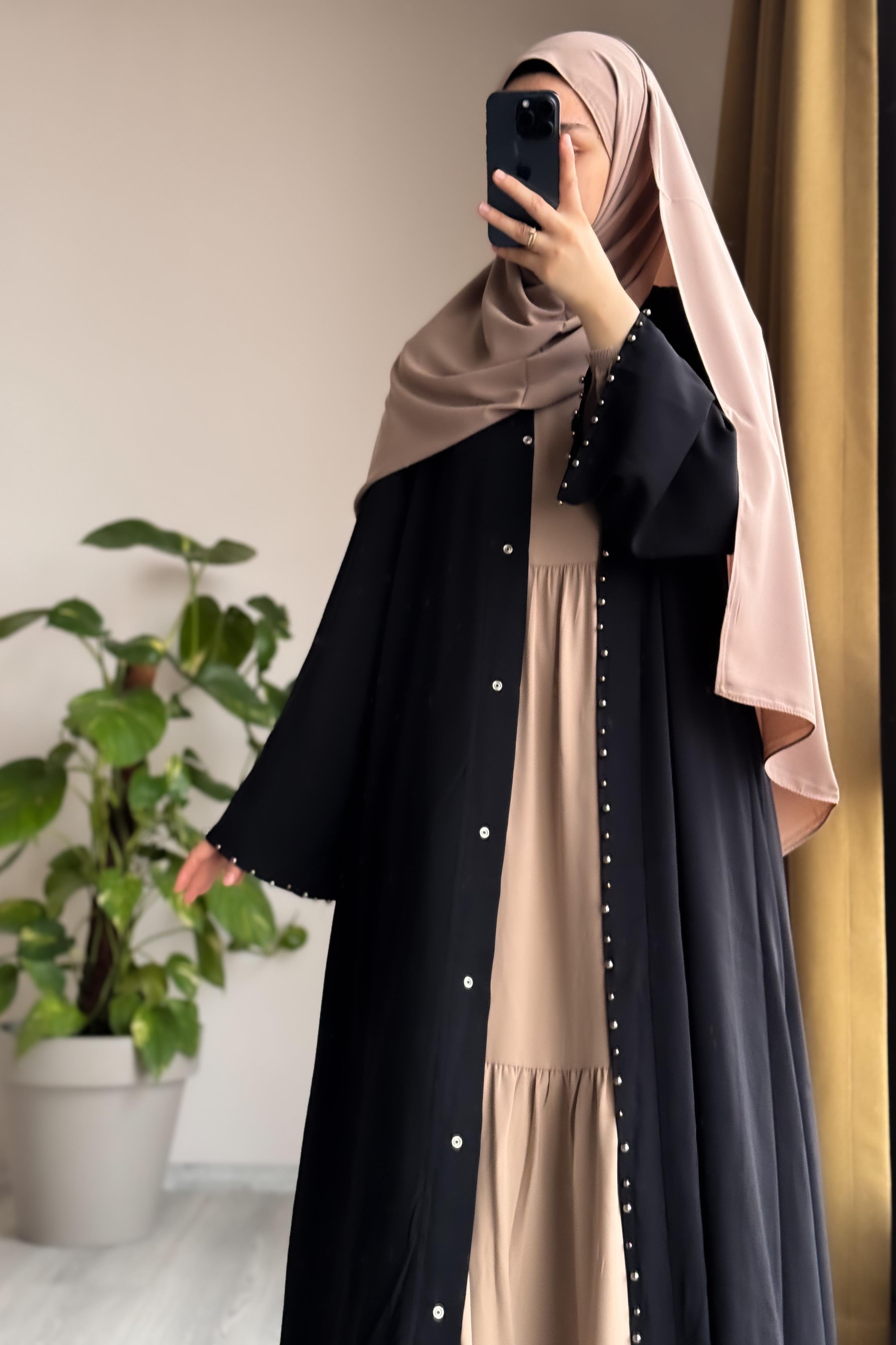 ANDE TESETTÜR, İncili Abaya, İncili Abaya - Siyah
