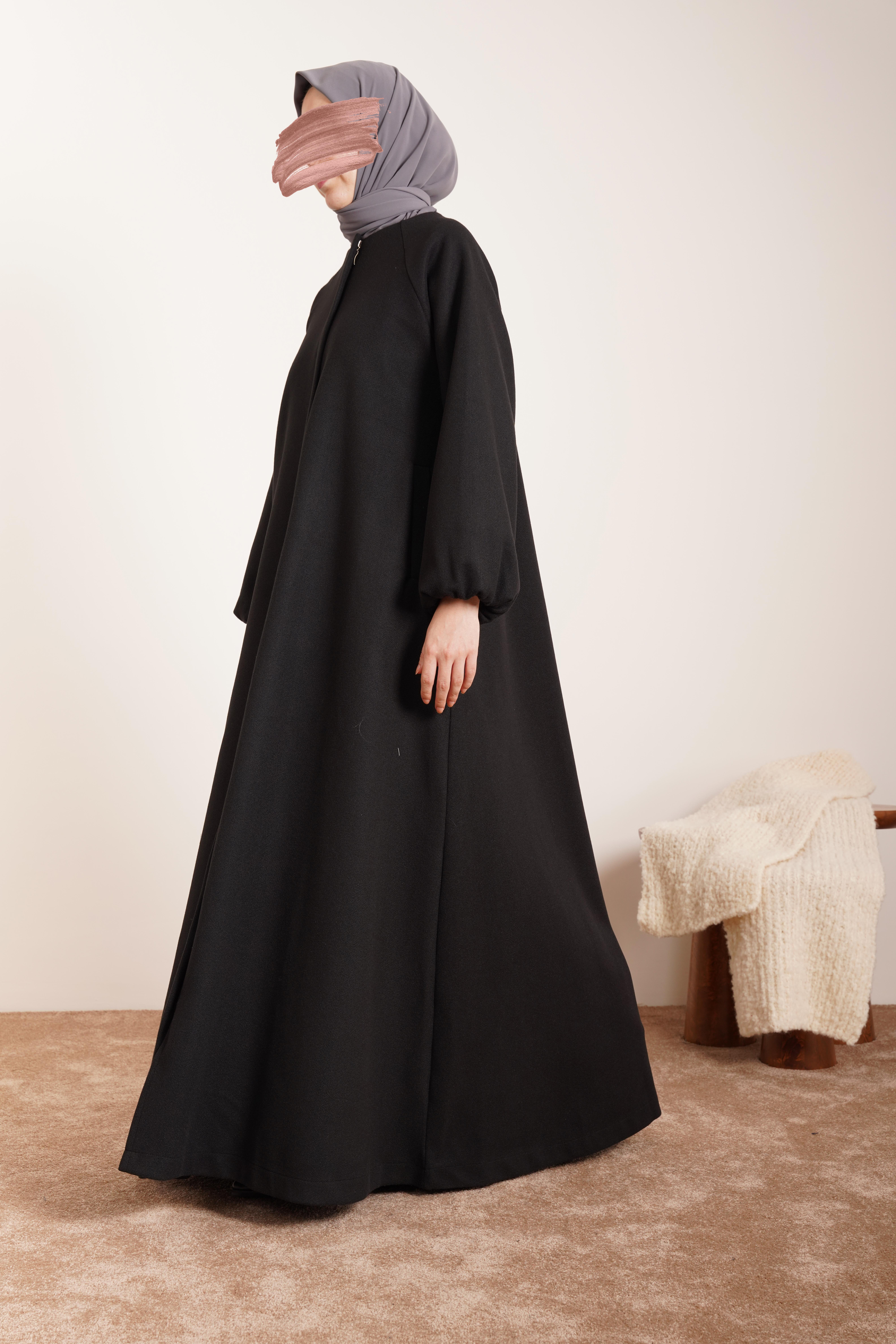 Ande Tesettür, Kloş Kaban, Kloş Kaban-Siyah