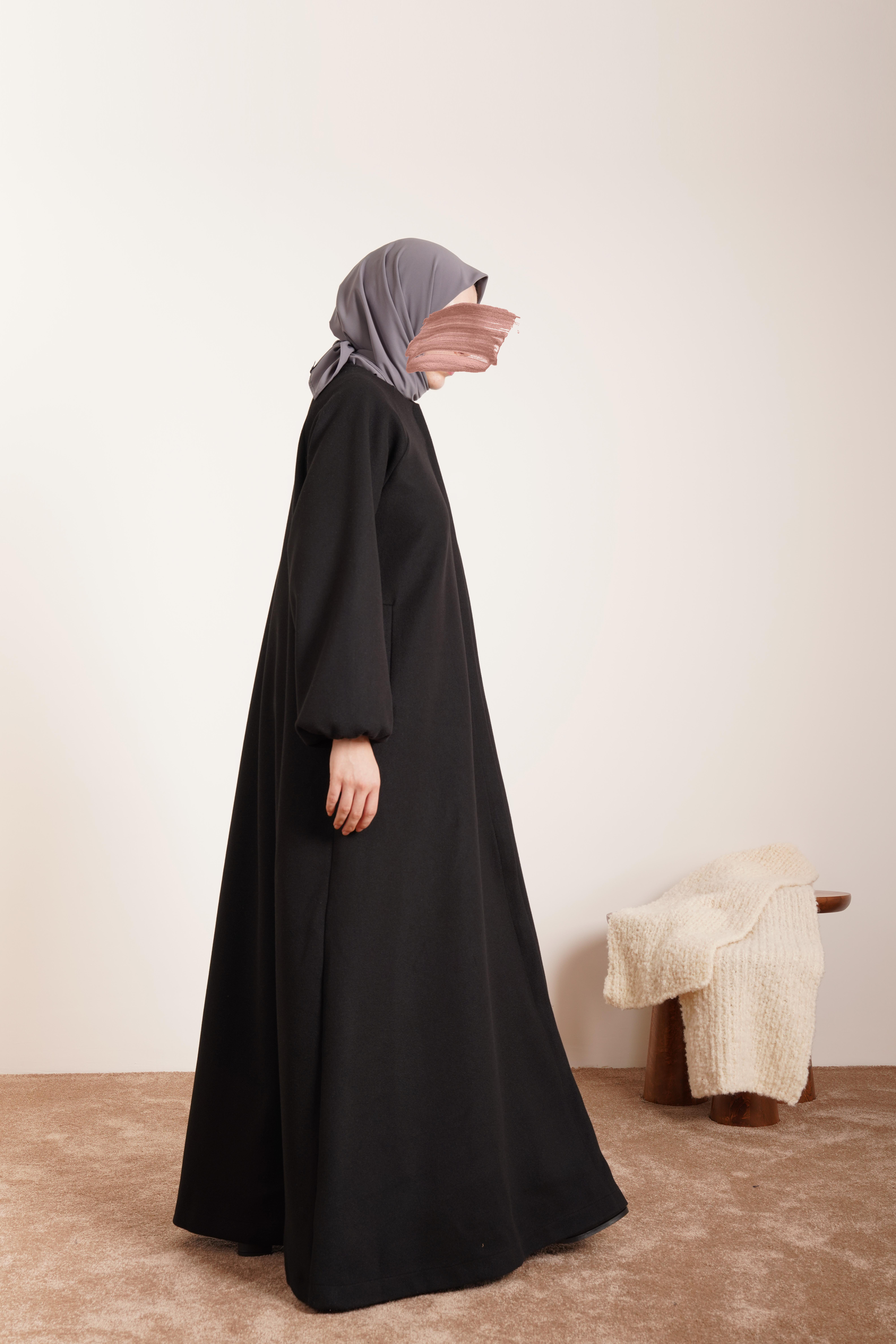 Ande Tesettür, Kloş Kaban, Kloş Kaban-Siyah