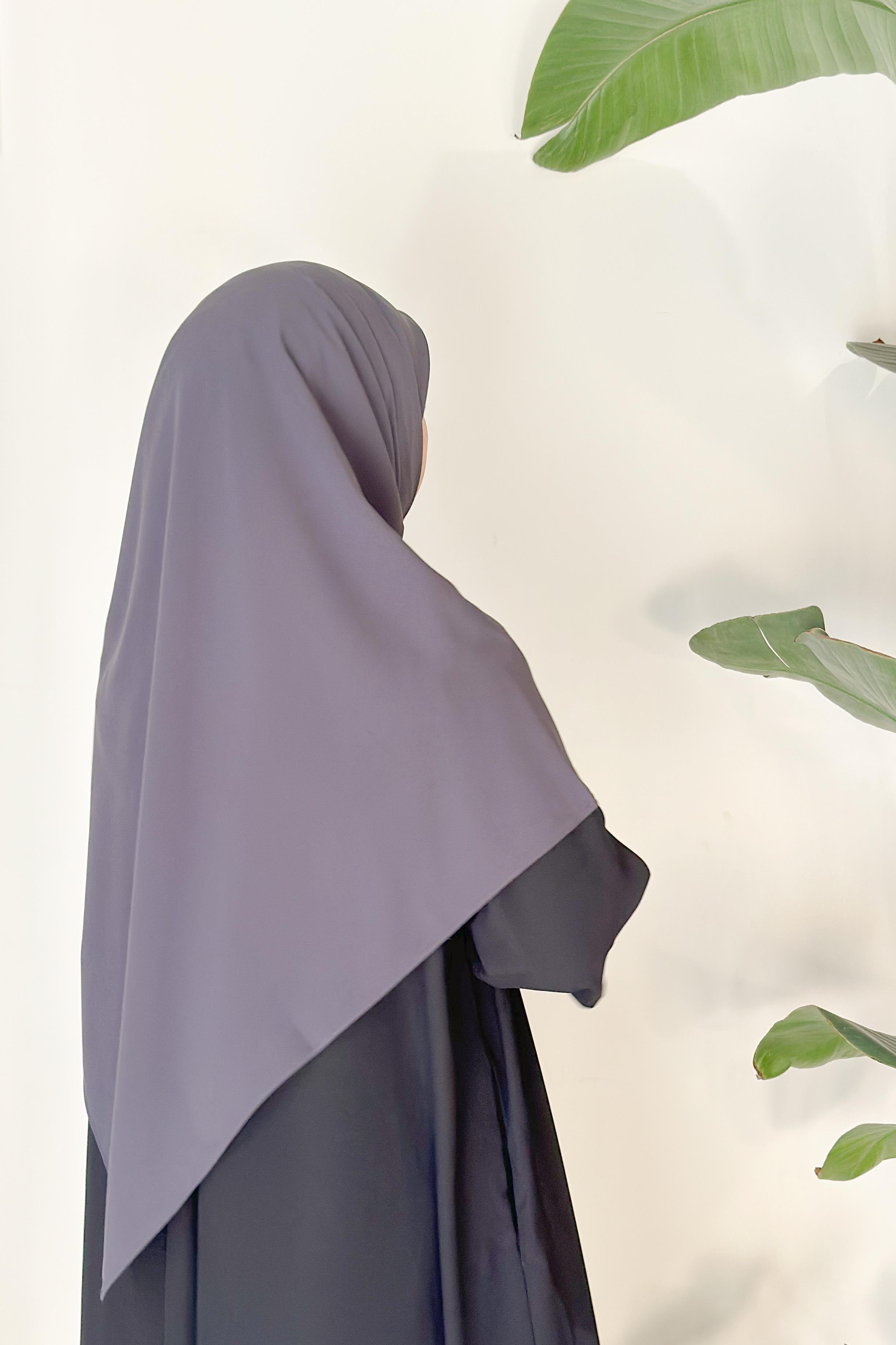 ANDE TESETTÜR, M. İpeği Eşarp, M. İpeği Eşarp - Gri