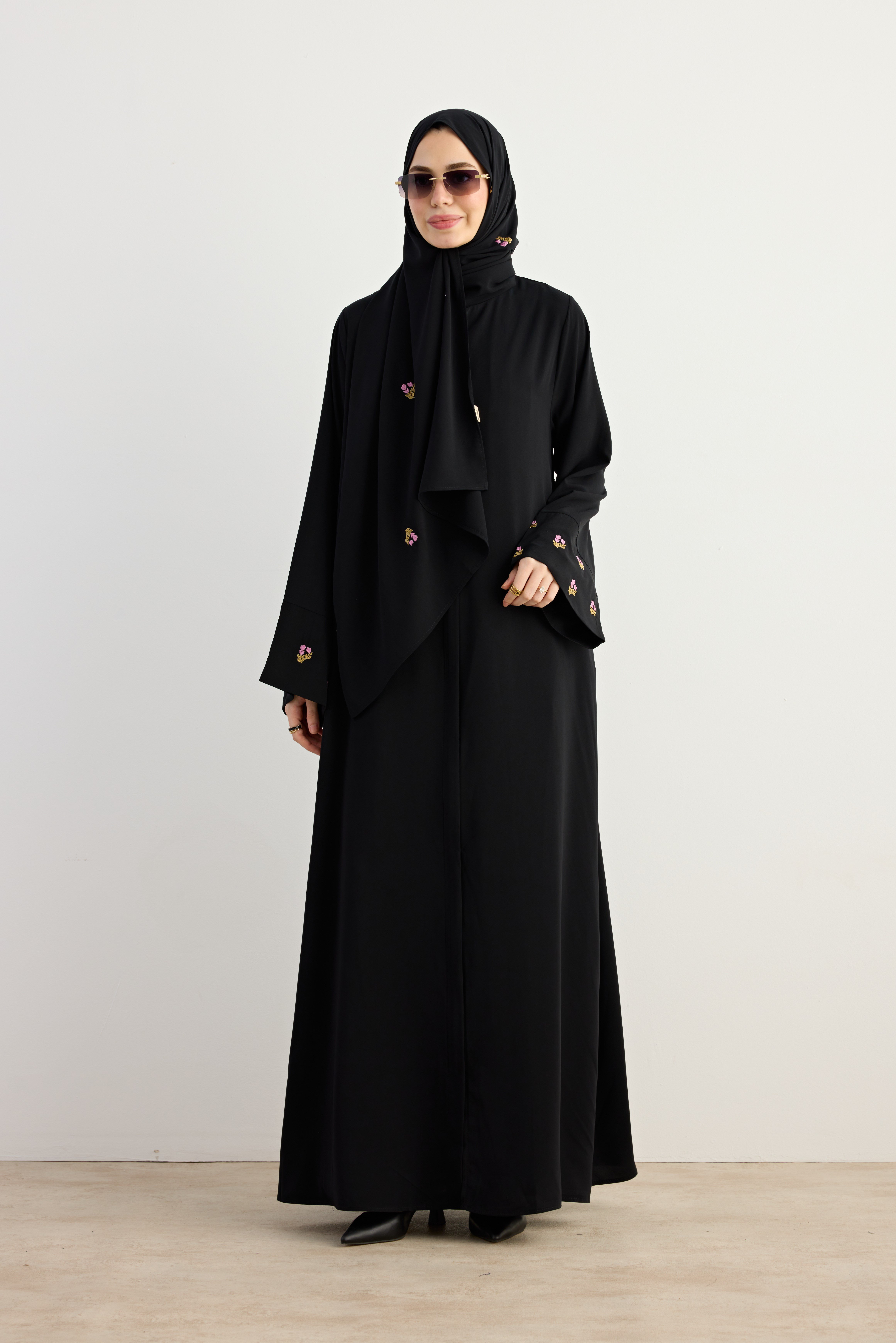 Ande Tesettür, Serpme Çiçek Nakışlı Abaya, Serpme Çiçek Nakışlı Abaya - Siyah