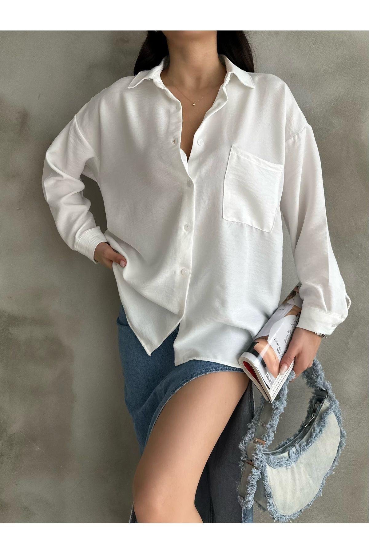  Cep Detaylı Basic Beyaz Oversize Keten Gömlek