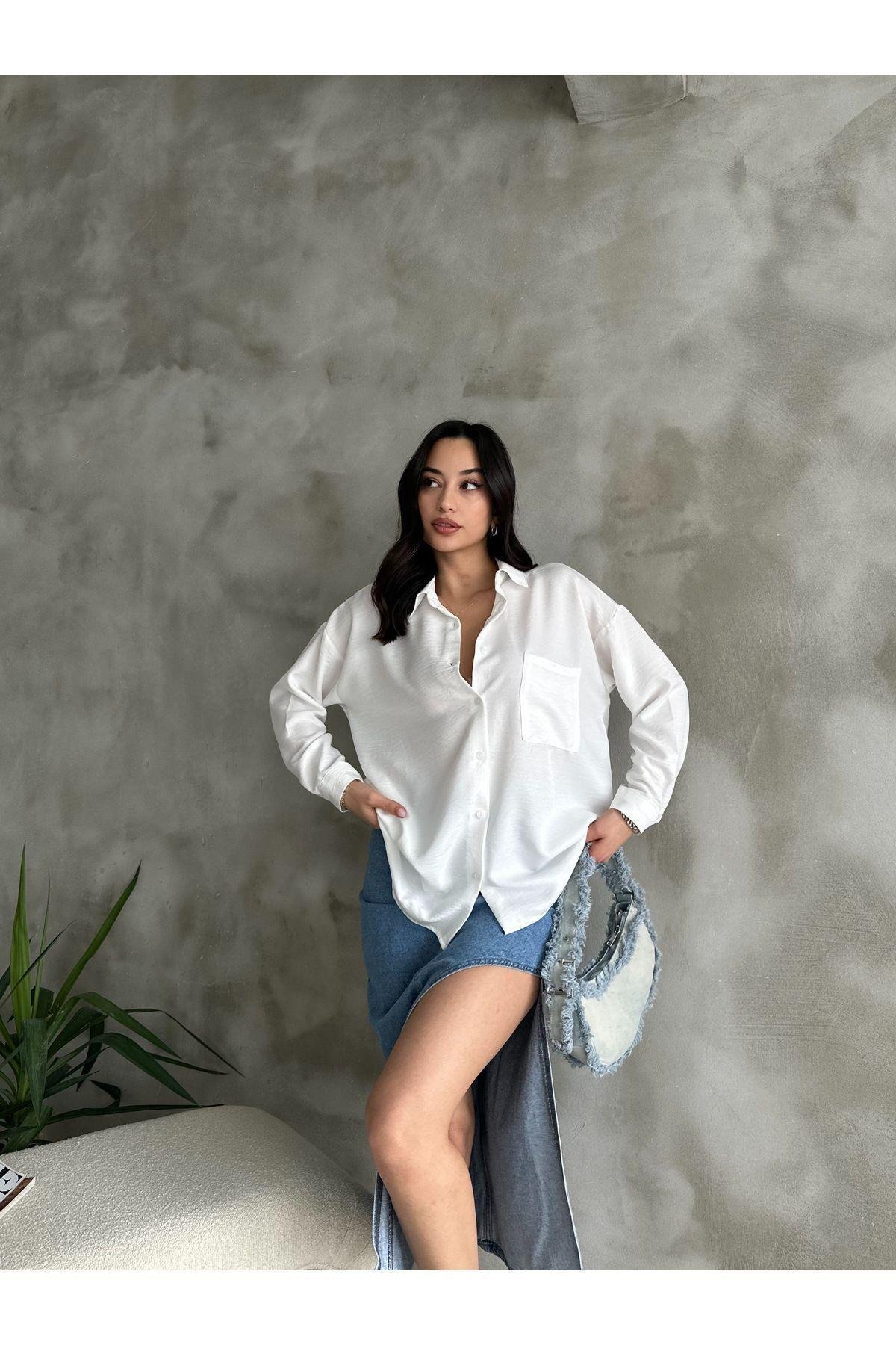  Cep Detaylı Basic Beyaz Oversize Keten Gömlek