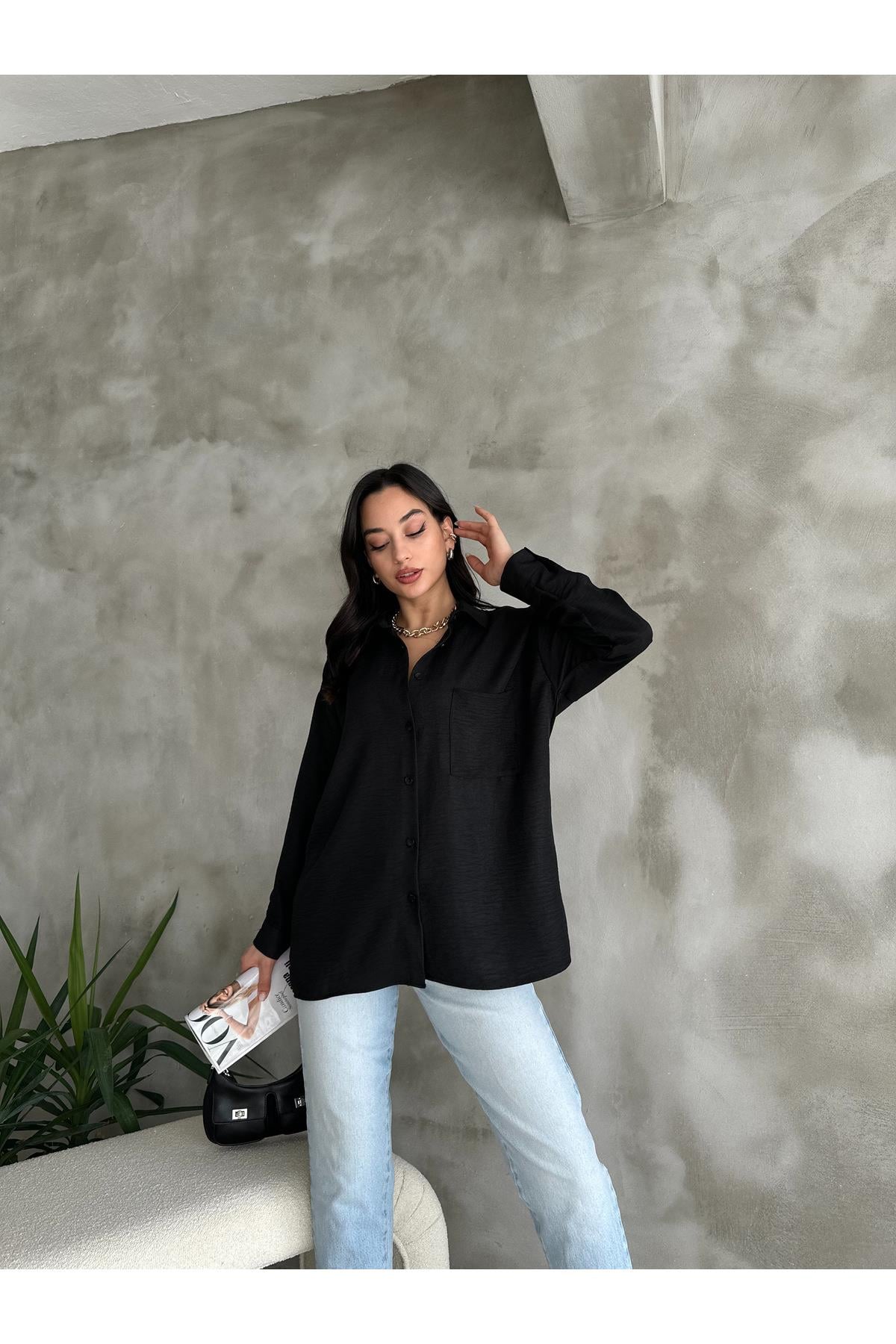  Cep Detaylı Basic Siyah Oversize Keten Gömlek