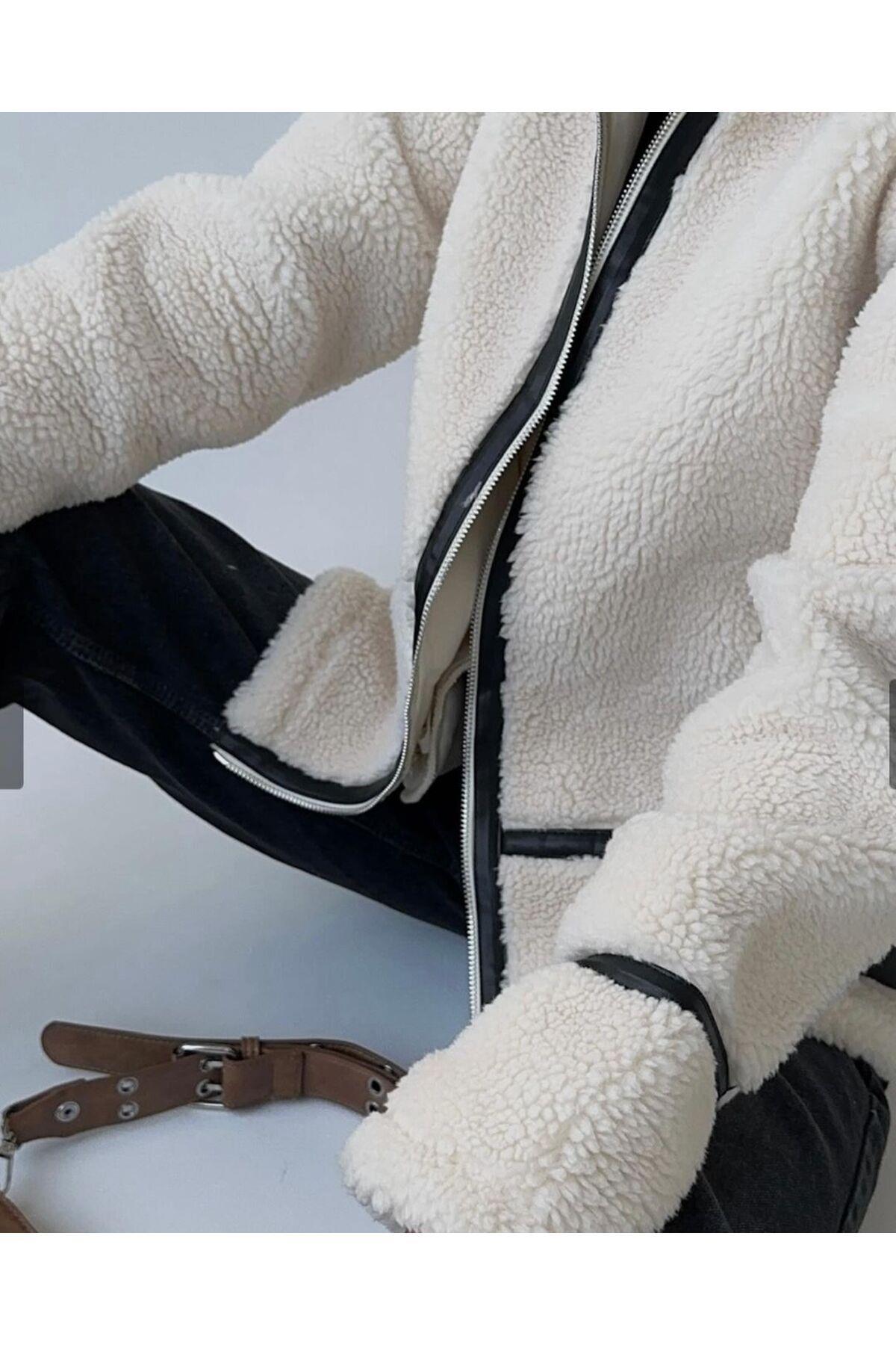  Fermuarlı Model Ekru Bej Oversize Peluş Mont