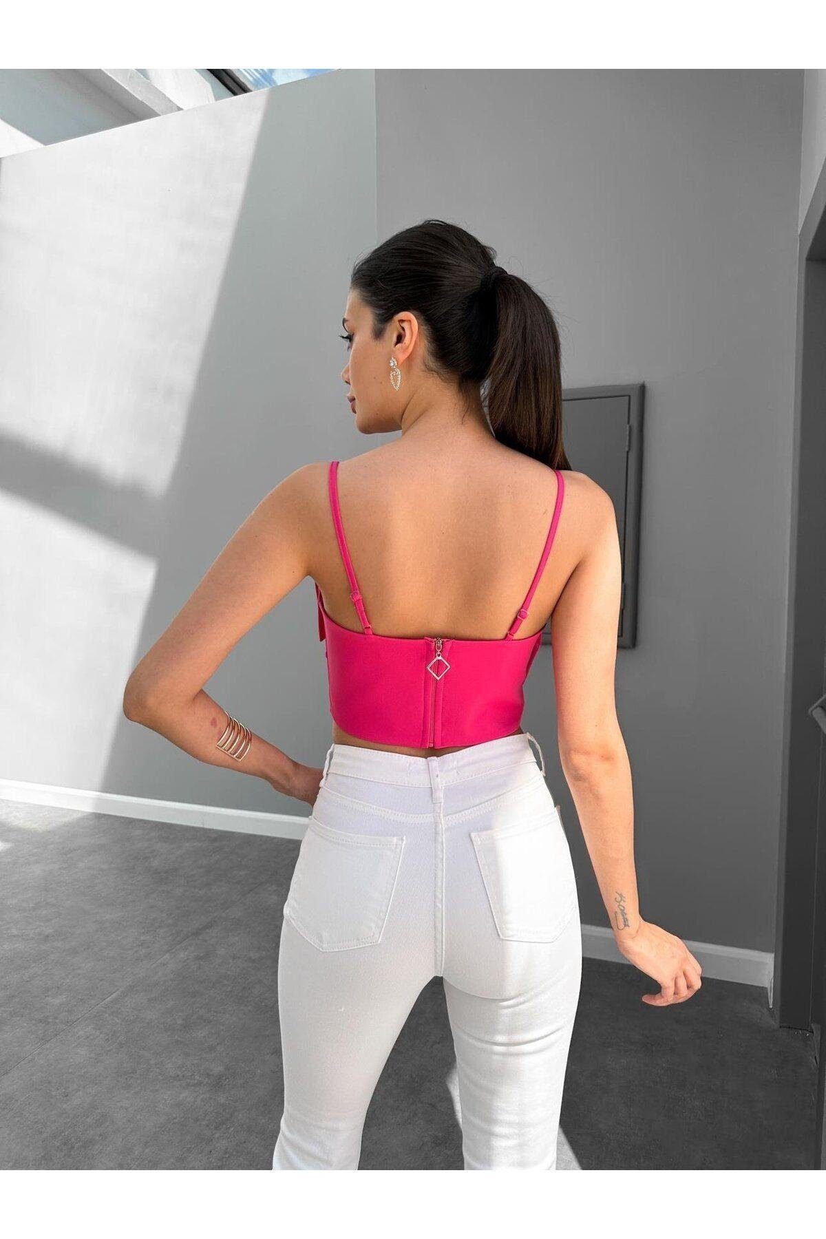  Özel Tasarım Fiyonk Detaylı Askılı Fuşya Pembe Crop Bluz