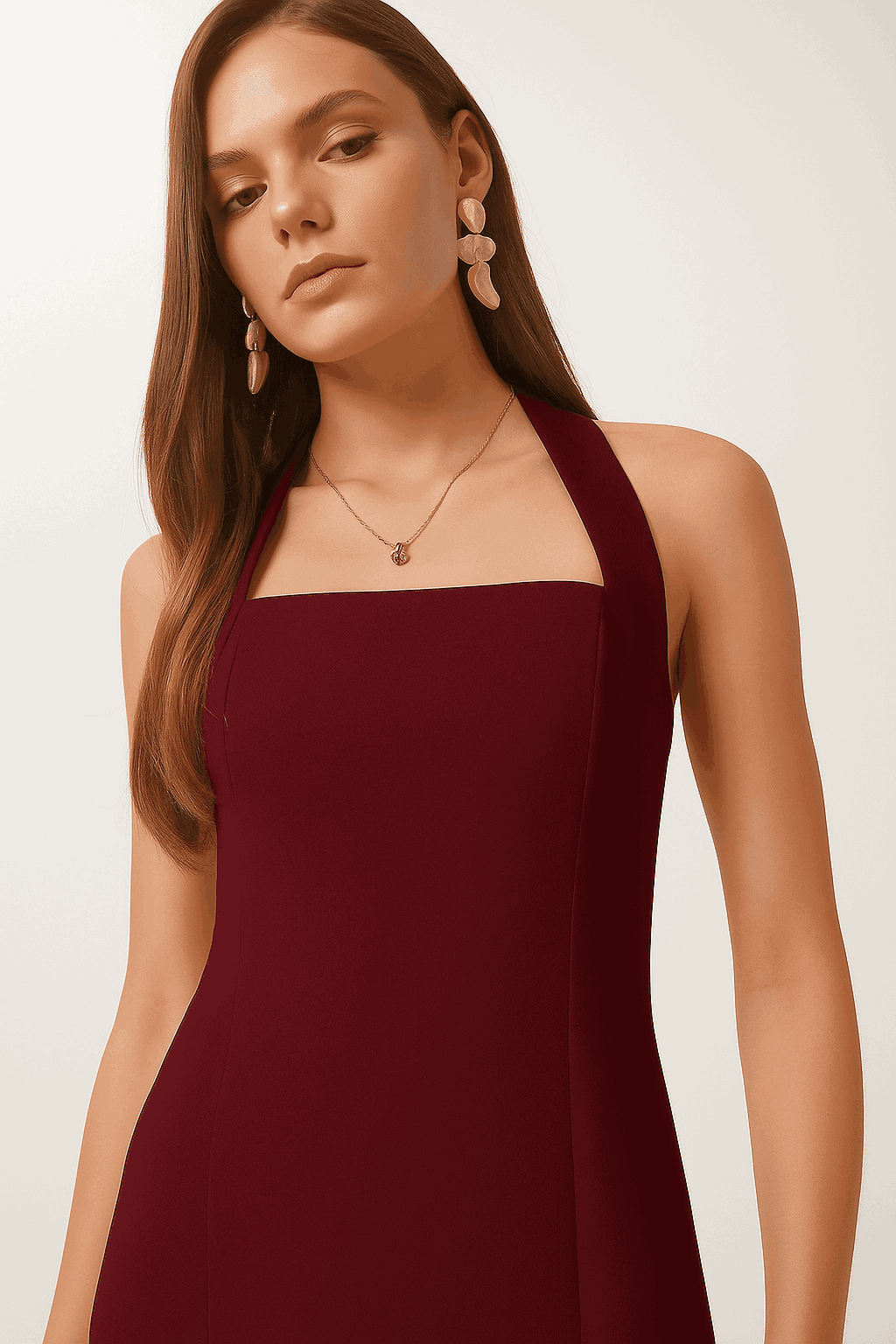 Halter Yaka Yırtmaçlı Midi Elbise Bordo Halter Yaka Yırtmaçlı Midi Elbise Bordo