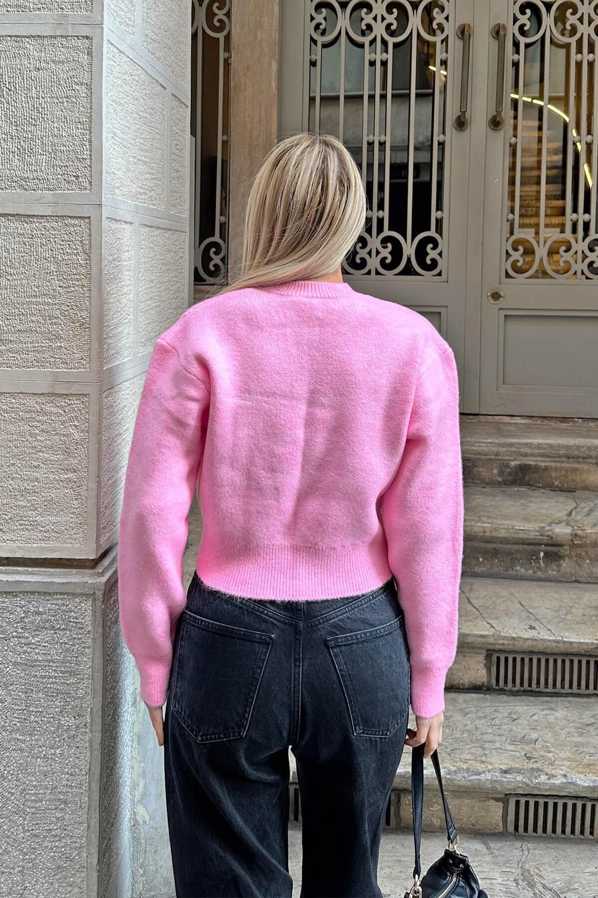 Kalp Düğme Detaylı Pembe Triko Hırka