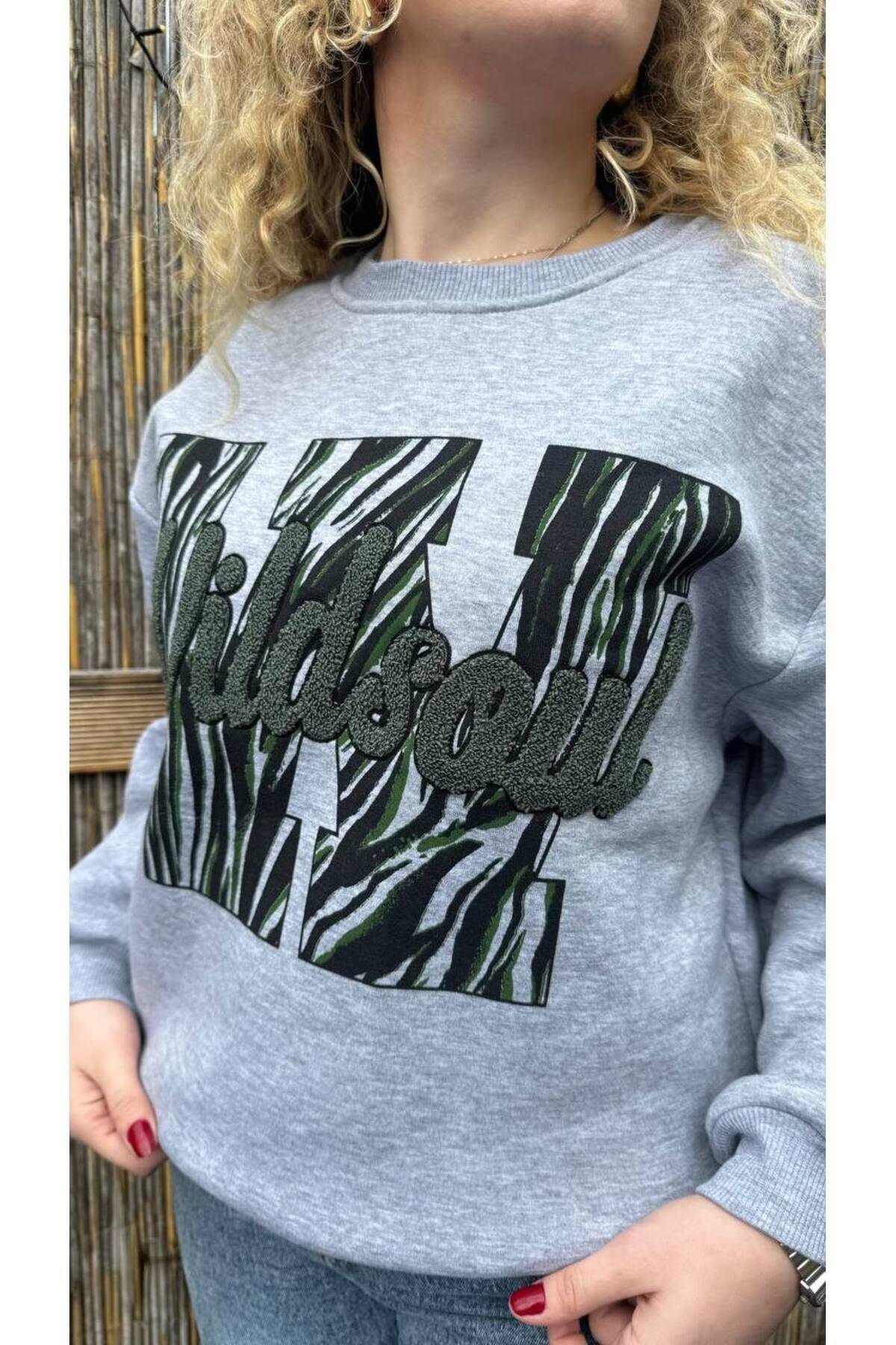 Nakış İşlemeli WildSoul Gri  Sweatshirt