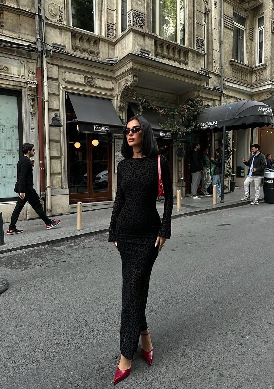 Sırt Dekolteli Leopar Desenli Siyah Maxi Elbise