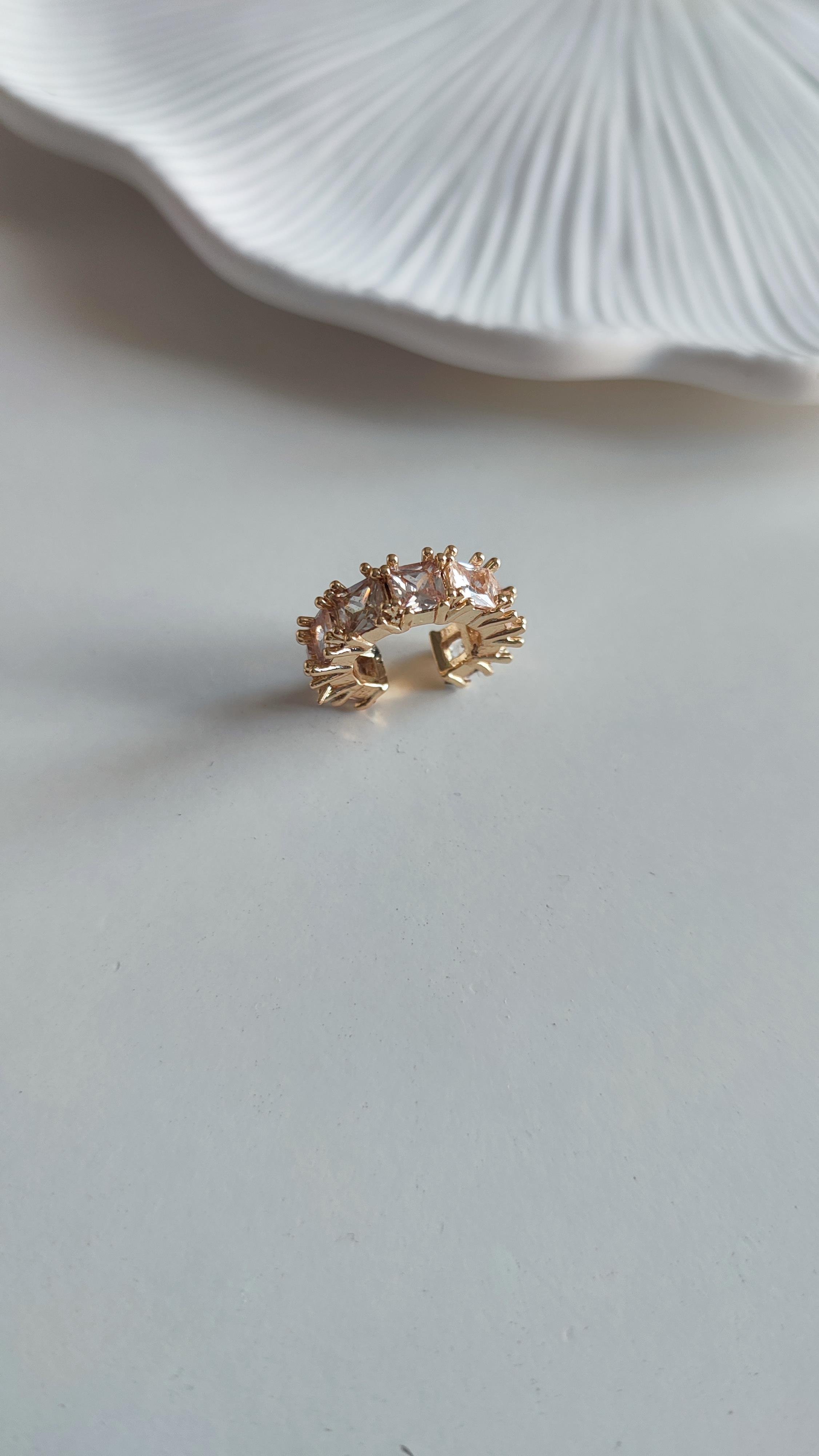 Baget Taşlı Gold Renk Earcuff 