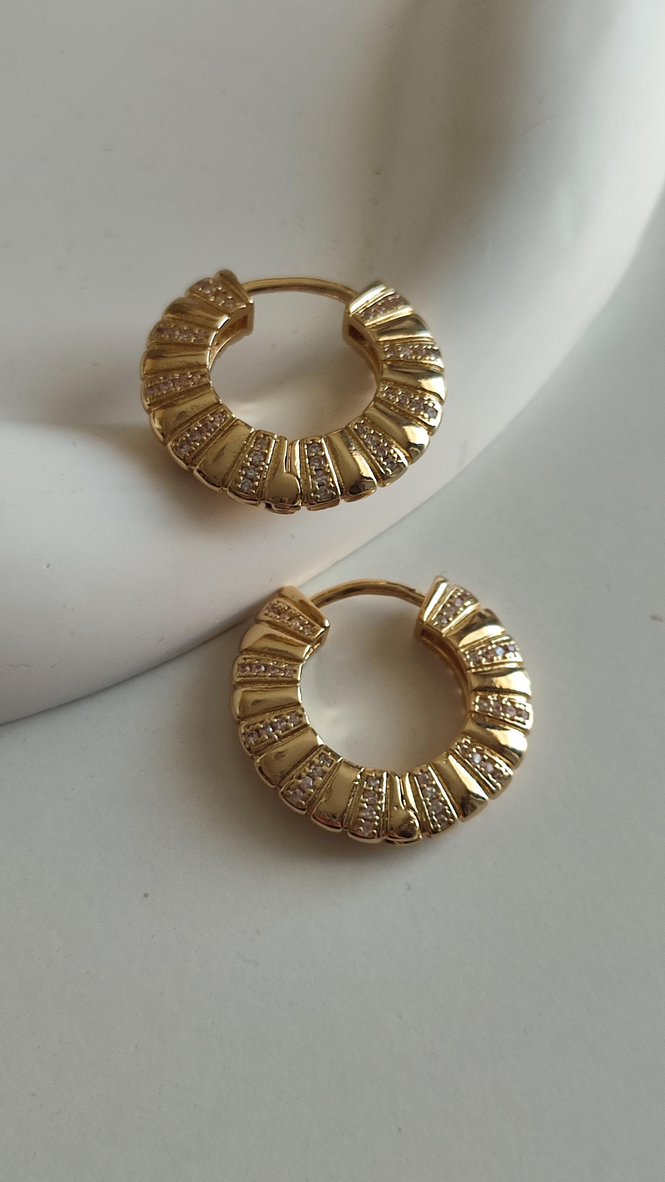 ÇELİK GOLD SİMLİ HALKA KÜPE 